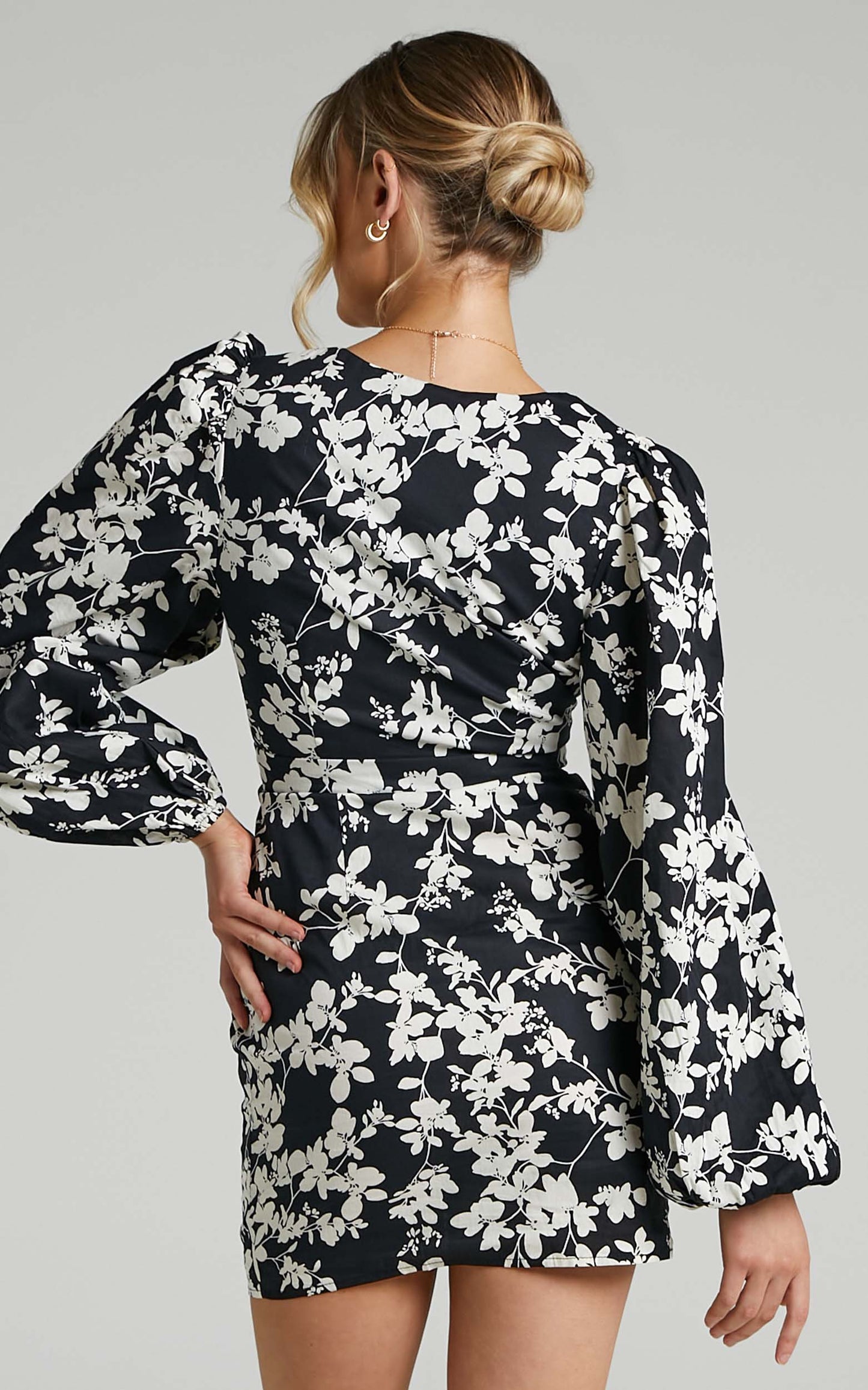 Ambretta Mini Dress - Plunge V Neck Balloon Sleeve Dress in Monochromatic Print