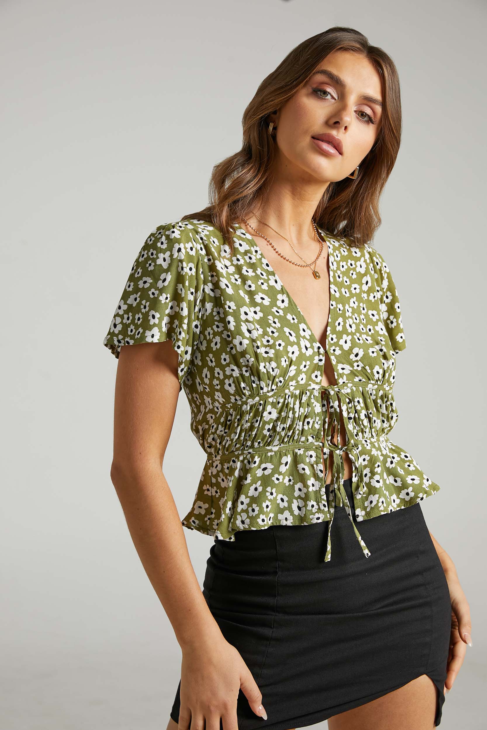 Rue Stiic - Aleah Top in Cosmos Flora Cedar Green