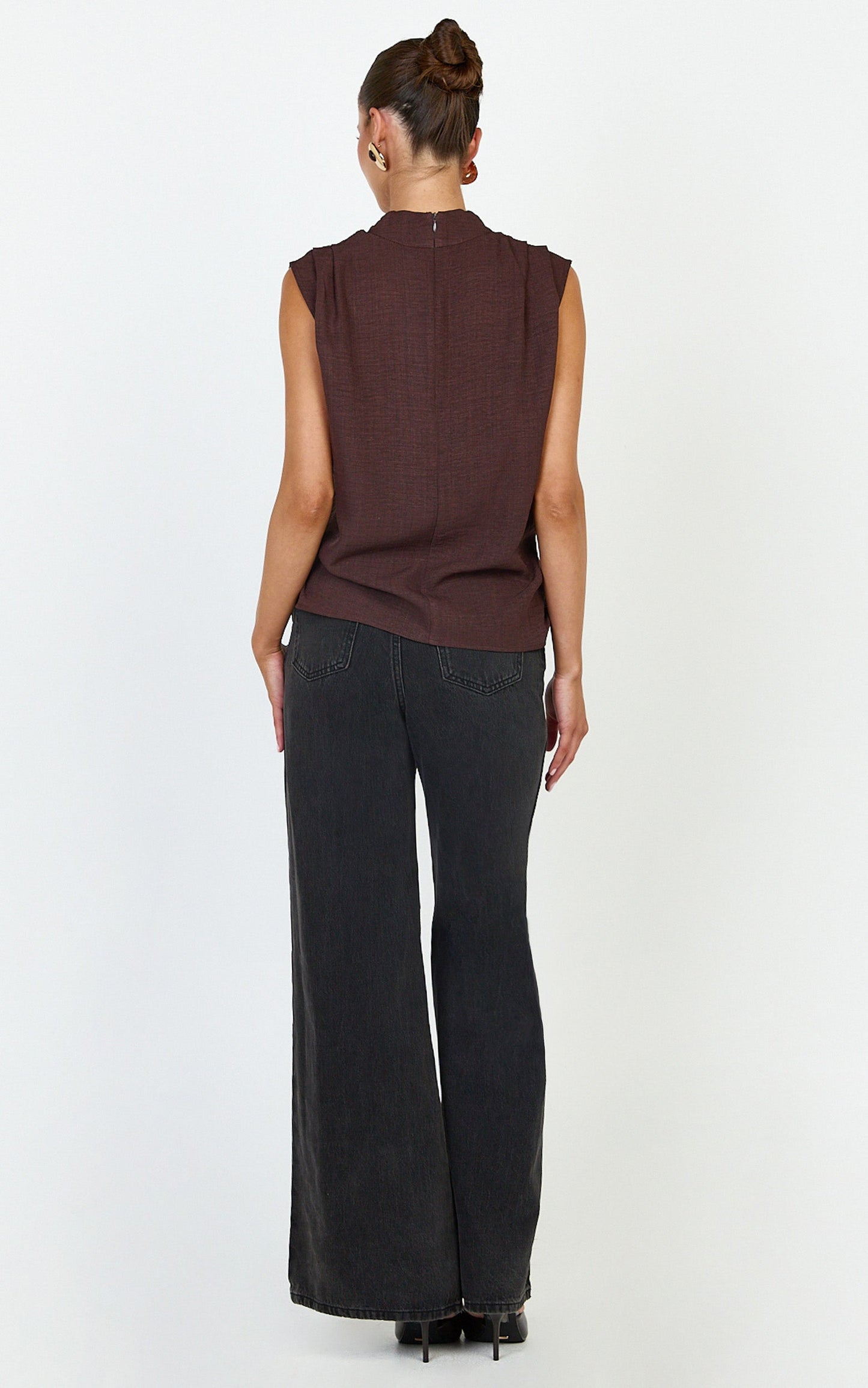 Arianae Top - High Neck Top in Brown