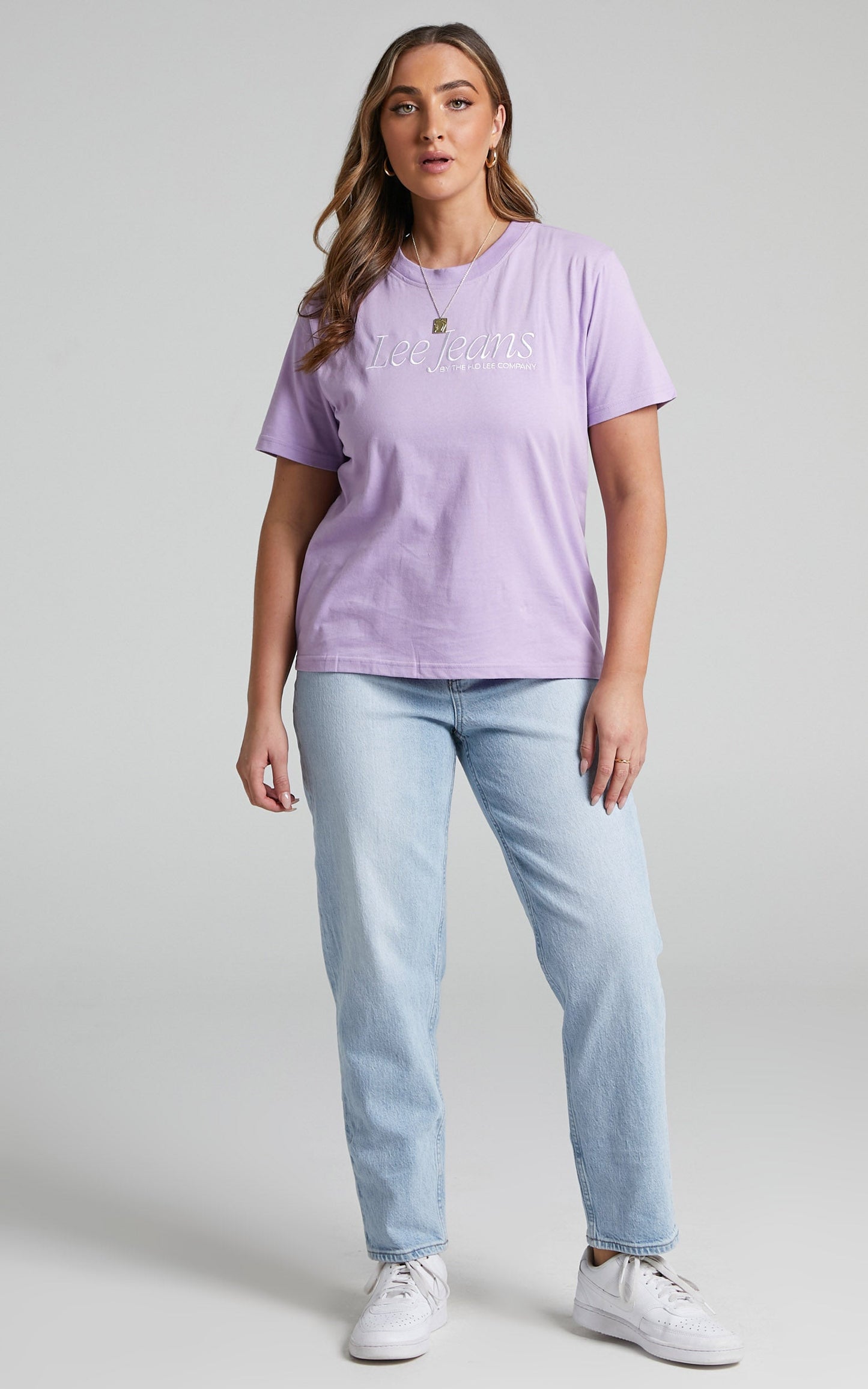 Lee - Classic Tee in Violet