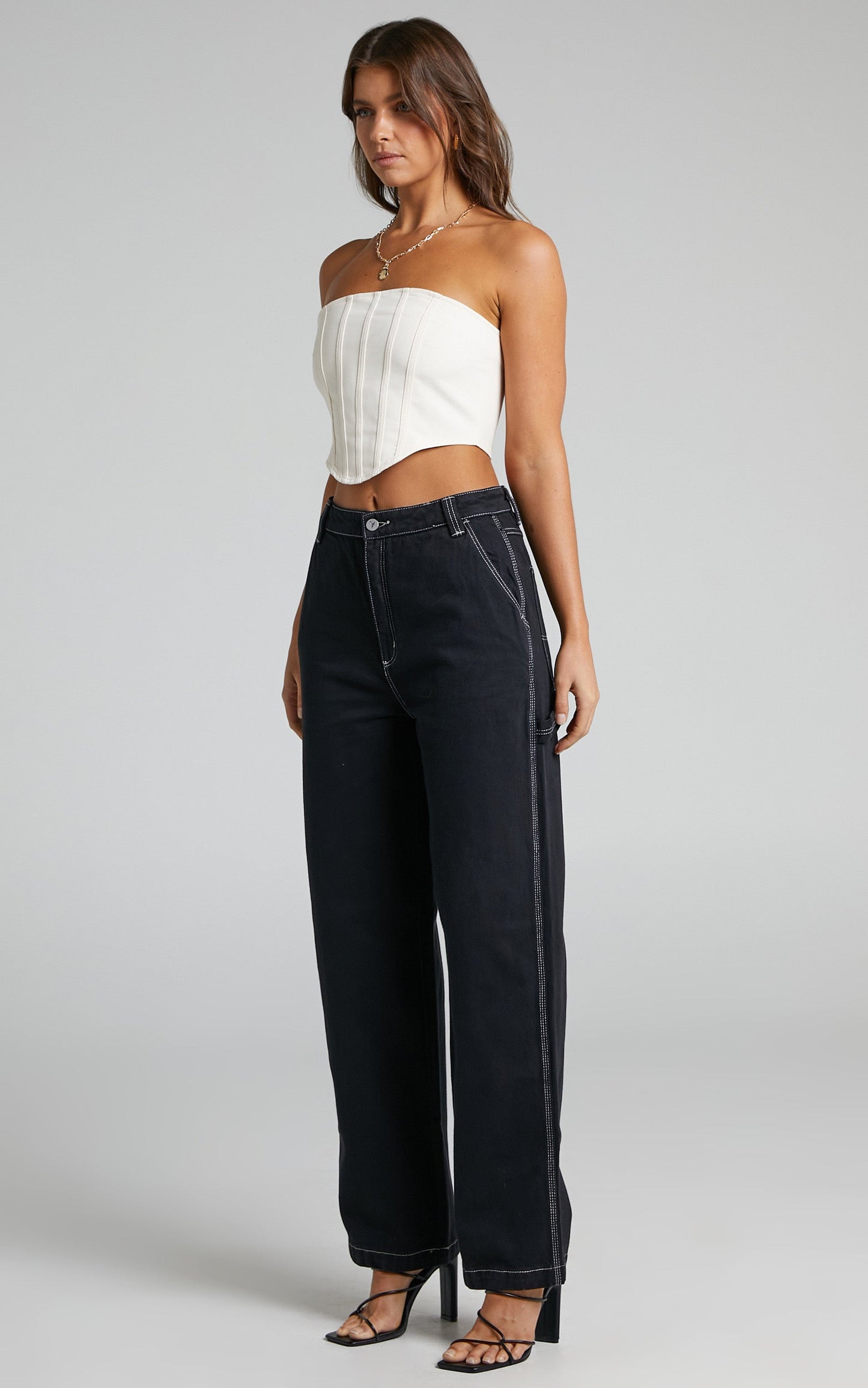 Abrand - A Carrie Carpenter in Jet Black