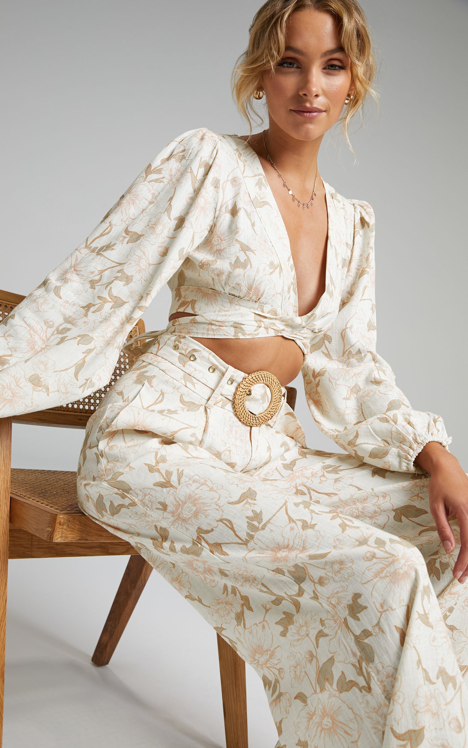 Amalie The Label - Claudette Linen Blend Balloon Sleeve Plunge Neck Tie Wrap Crop Top in Pink Linear Floral