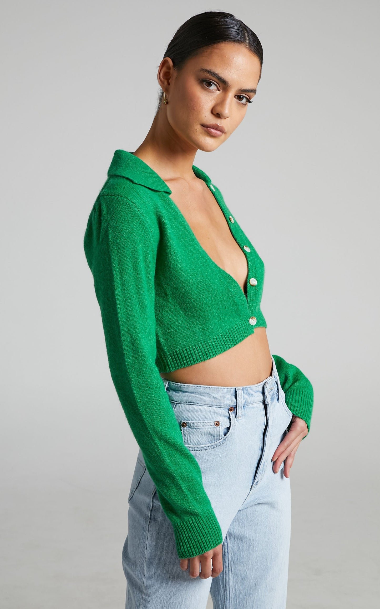 Clarisse Collared Crop Cardigan in Green