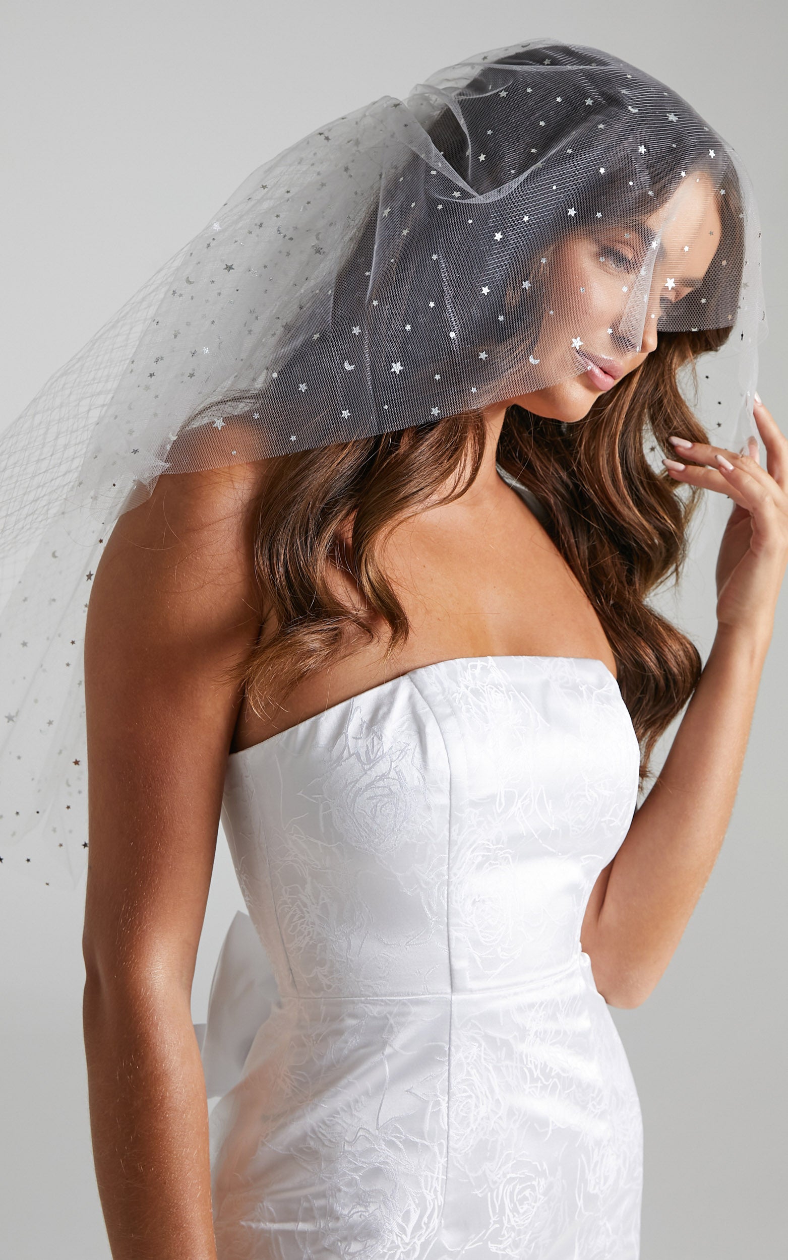 Lovely Veil in White