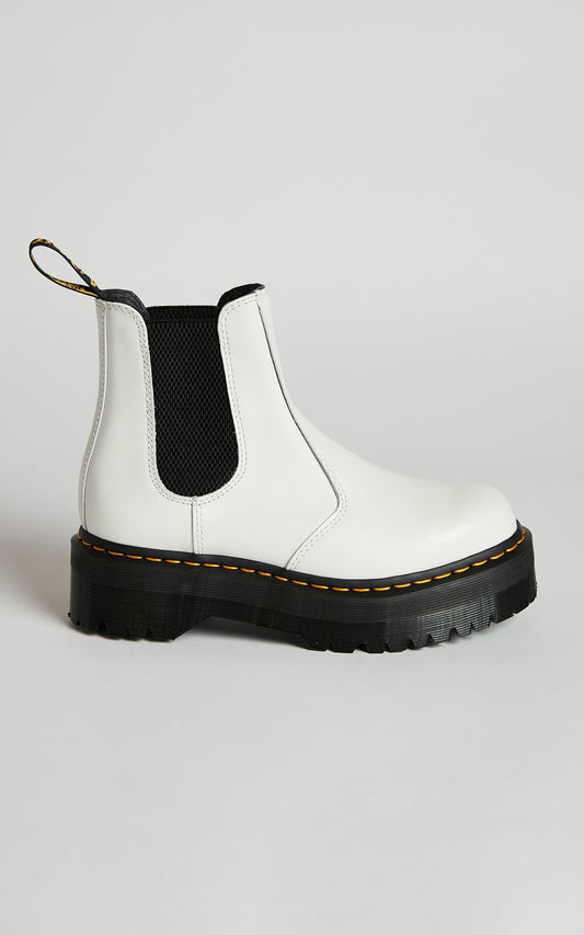 Dr. Martens - 2976 Quad Chelsea Boot in White Smooth