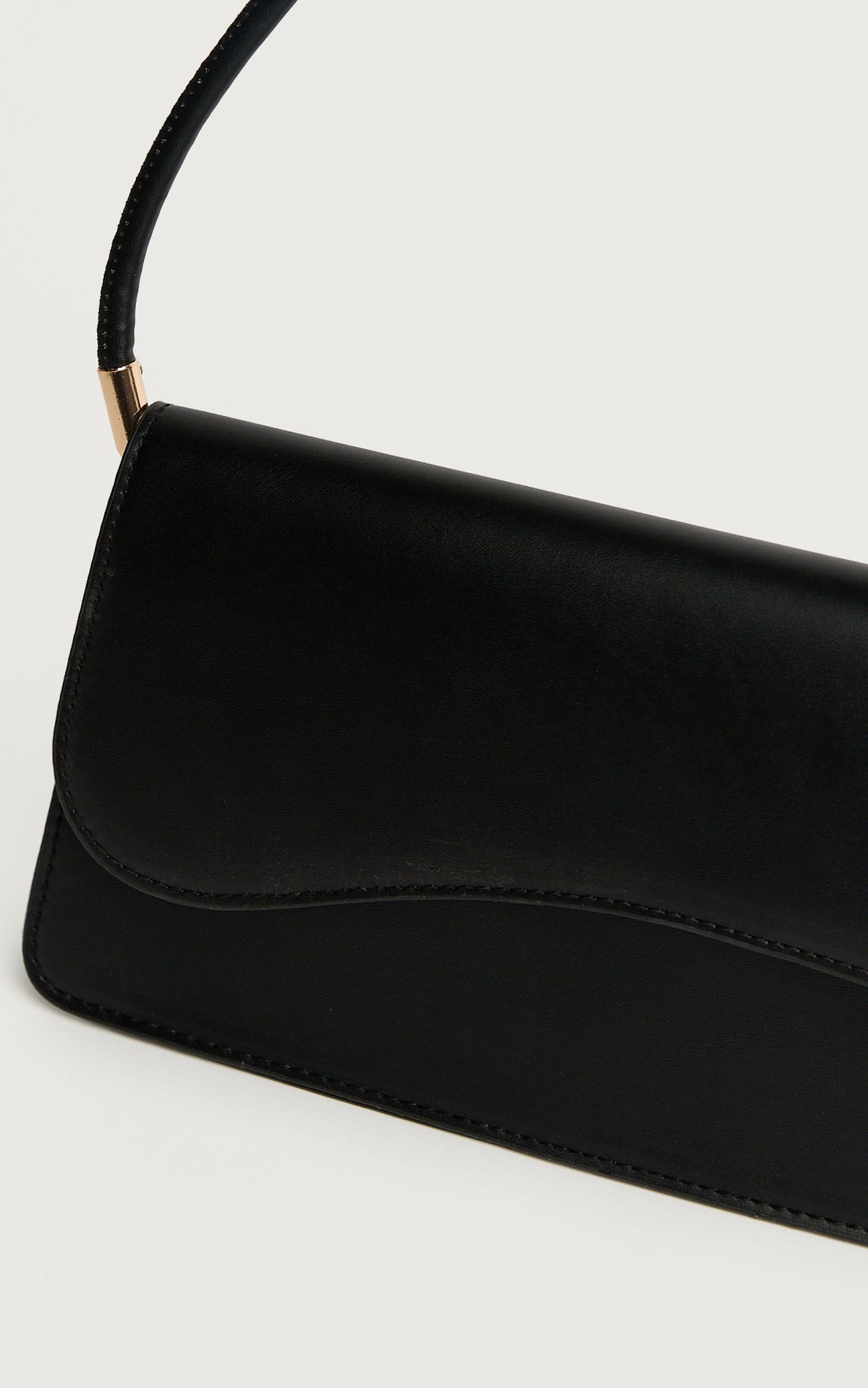 Alysia Bag – Umhängetasche in Schwarz