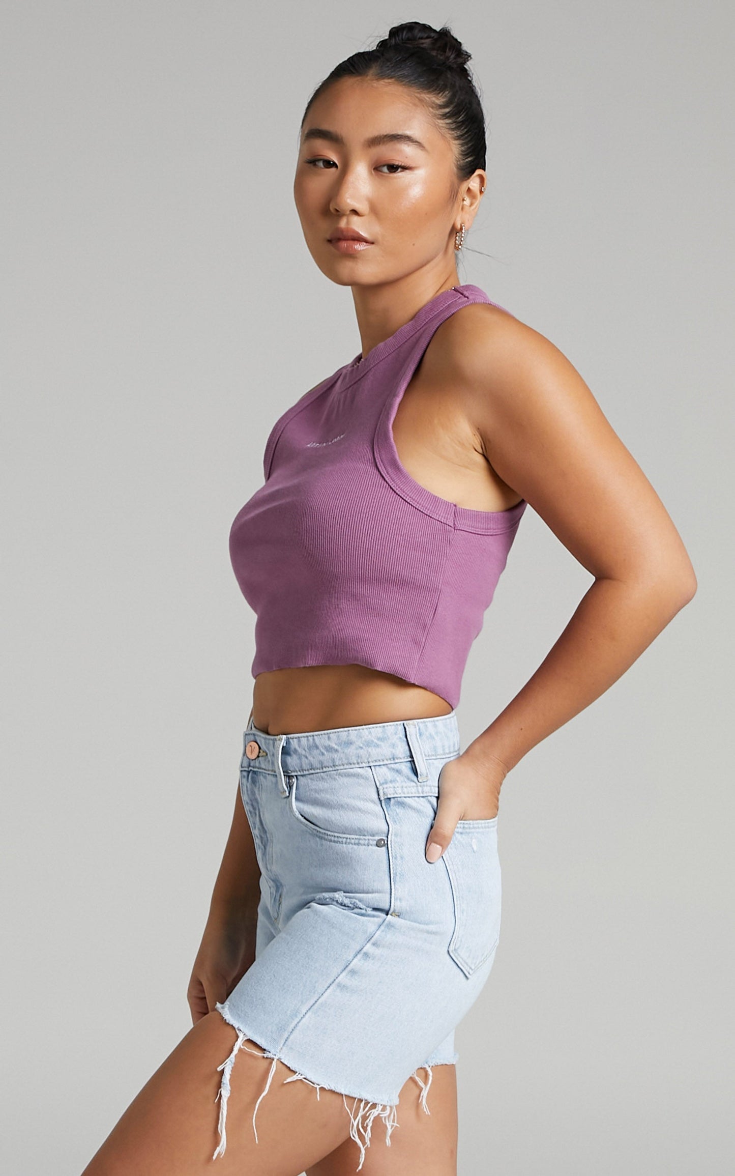 Abrand - A Heather Singlet in Violet