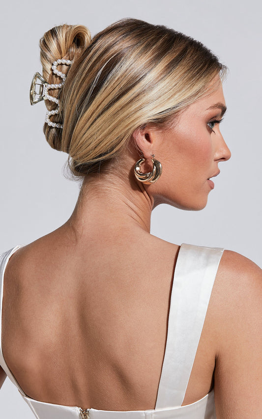 Madilynn Pearl Hair Clip in White