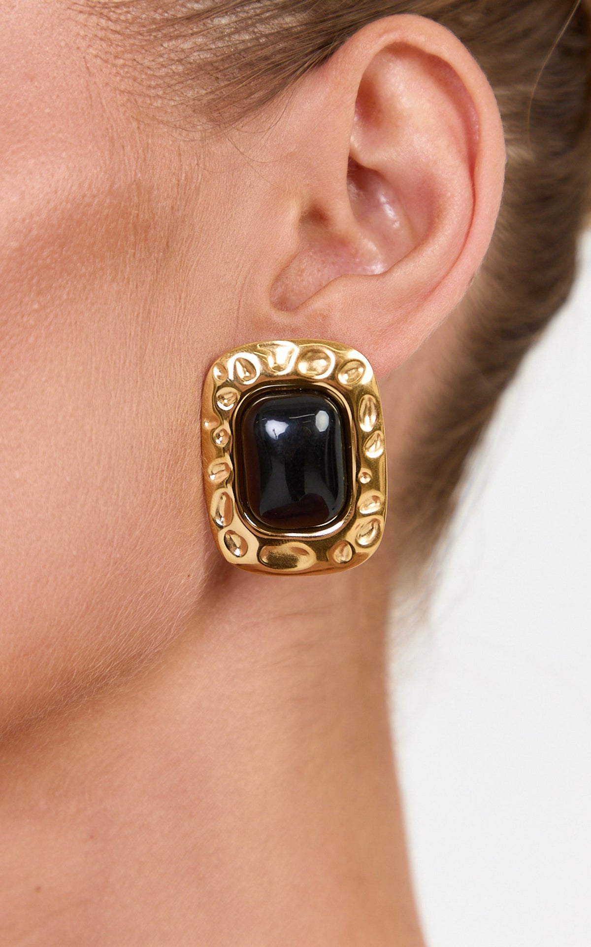 Cleo Earrings - Square Stud Earrings in Gold Plated 18k - Black