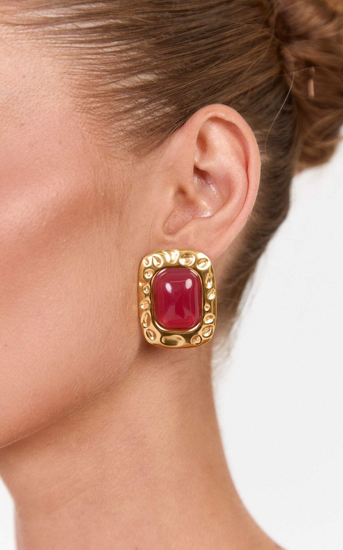 Cleo Earrings - Square Stud Earrings in Gold Plated 18k - Red