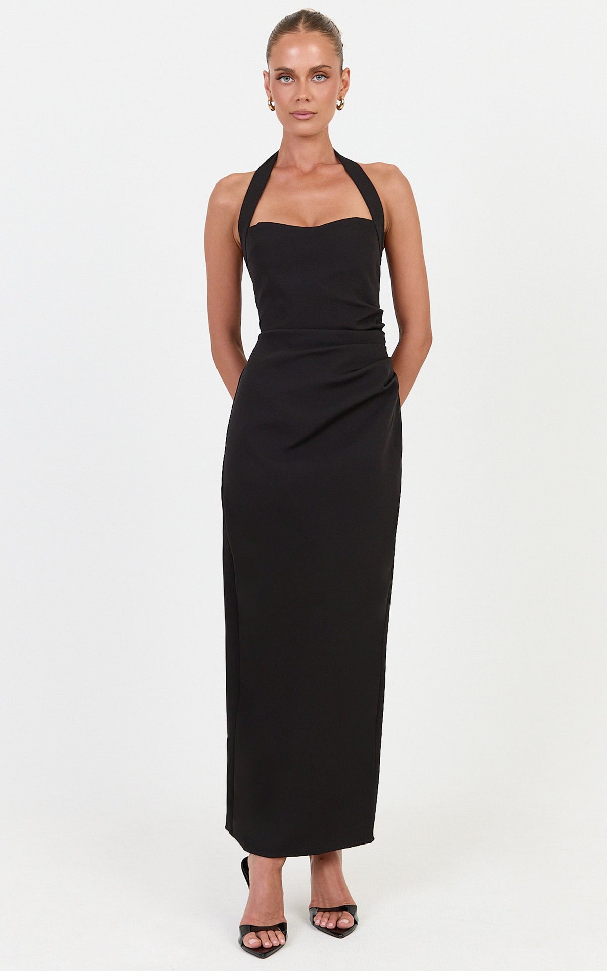 Sandy Maxi Dress - Sweetheart Neckline Halter Dress in Black