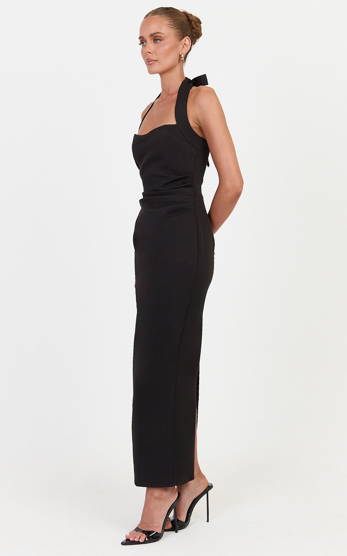 Sandy Maxi Dress - Sweetheart Neckline Halter Dress in Black