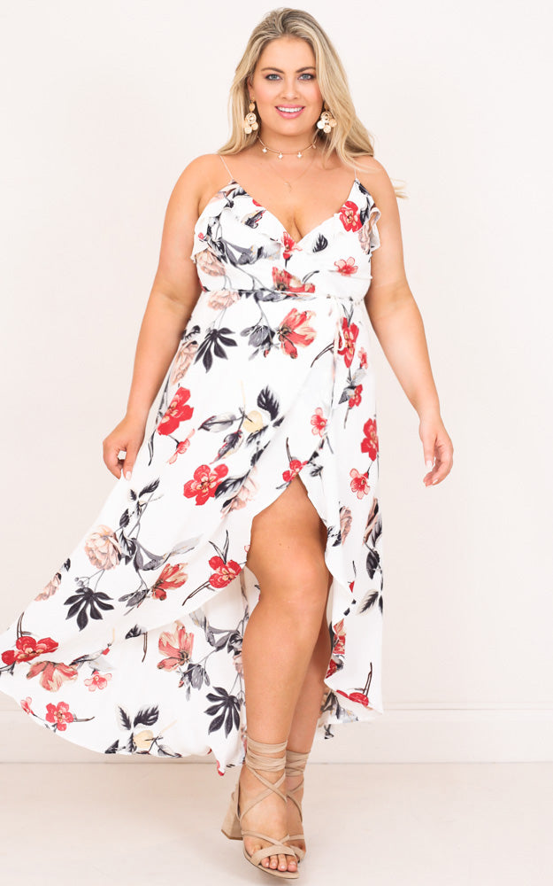 Emmy Maxi Dress In White And Blush Floral