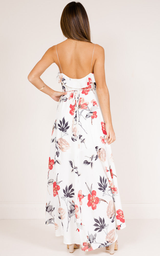 Emmy Maxi Dress In White And Blush Floral