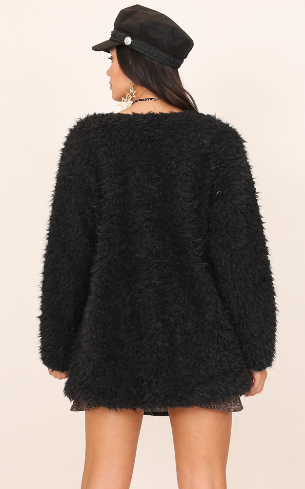 Mod Babe Fur Coat In Black