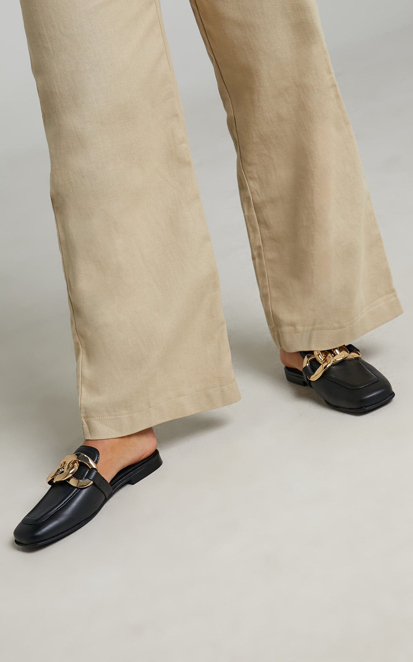 Sol Sana - Helen SlideS in Black