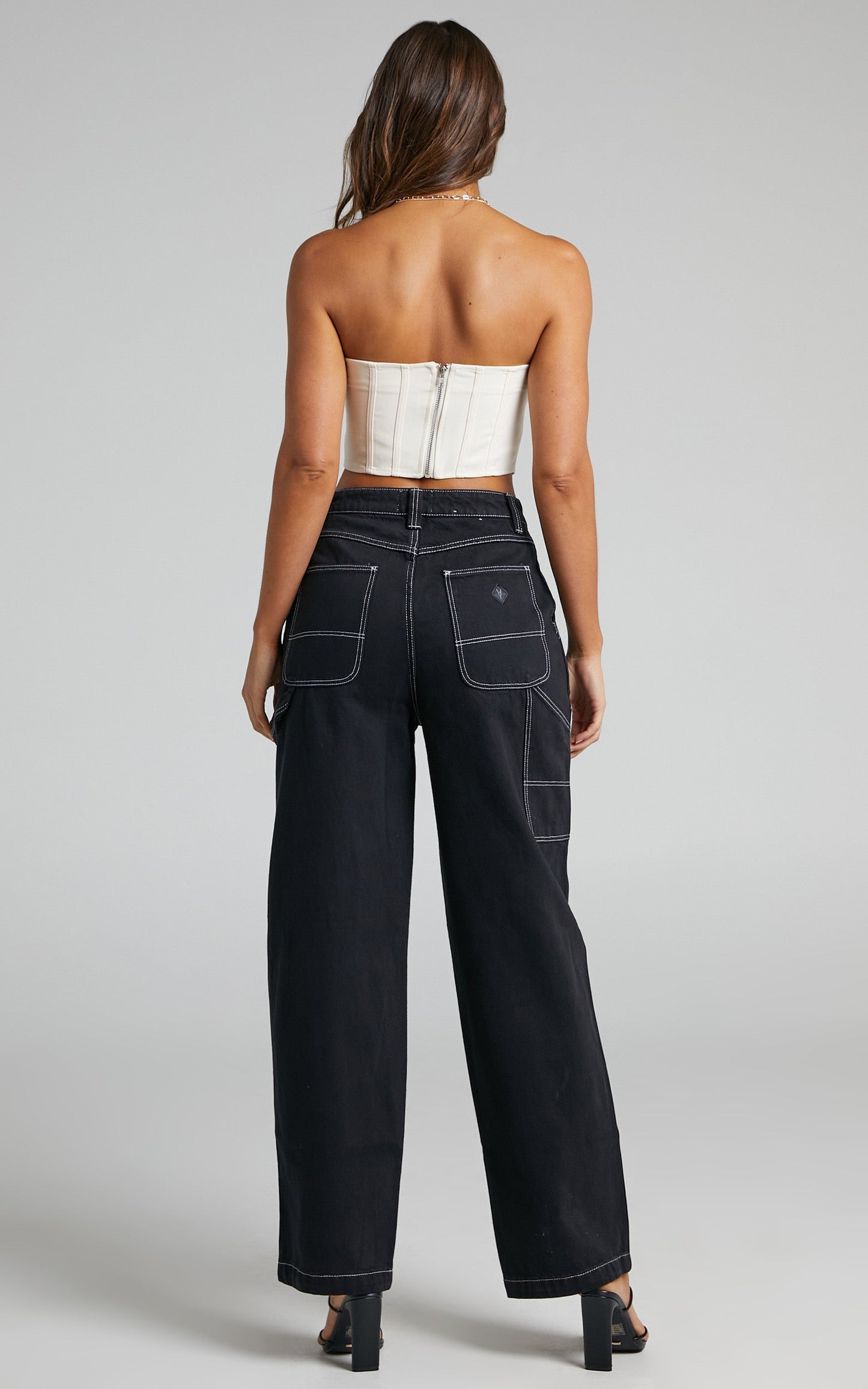 Abrand - A Carrie Carpenter in Jet Black