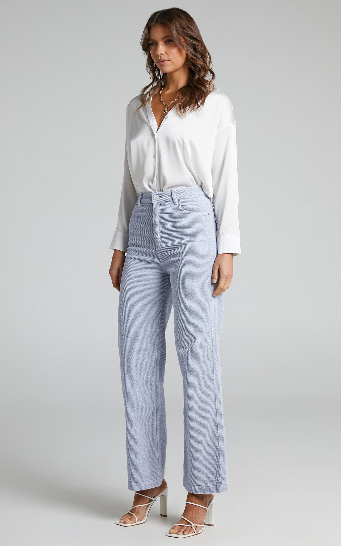 Abrand - A '94 High & Wide Jean in Dusty Blue