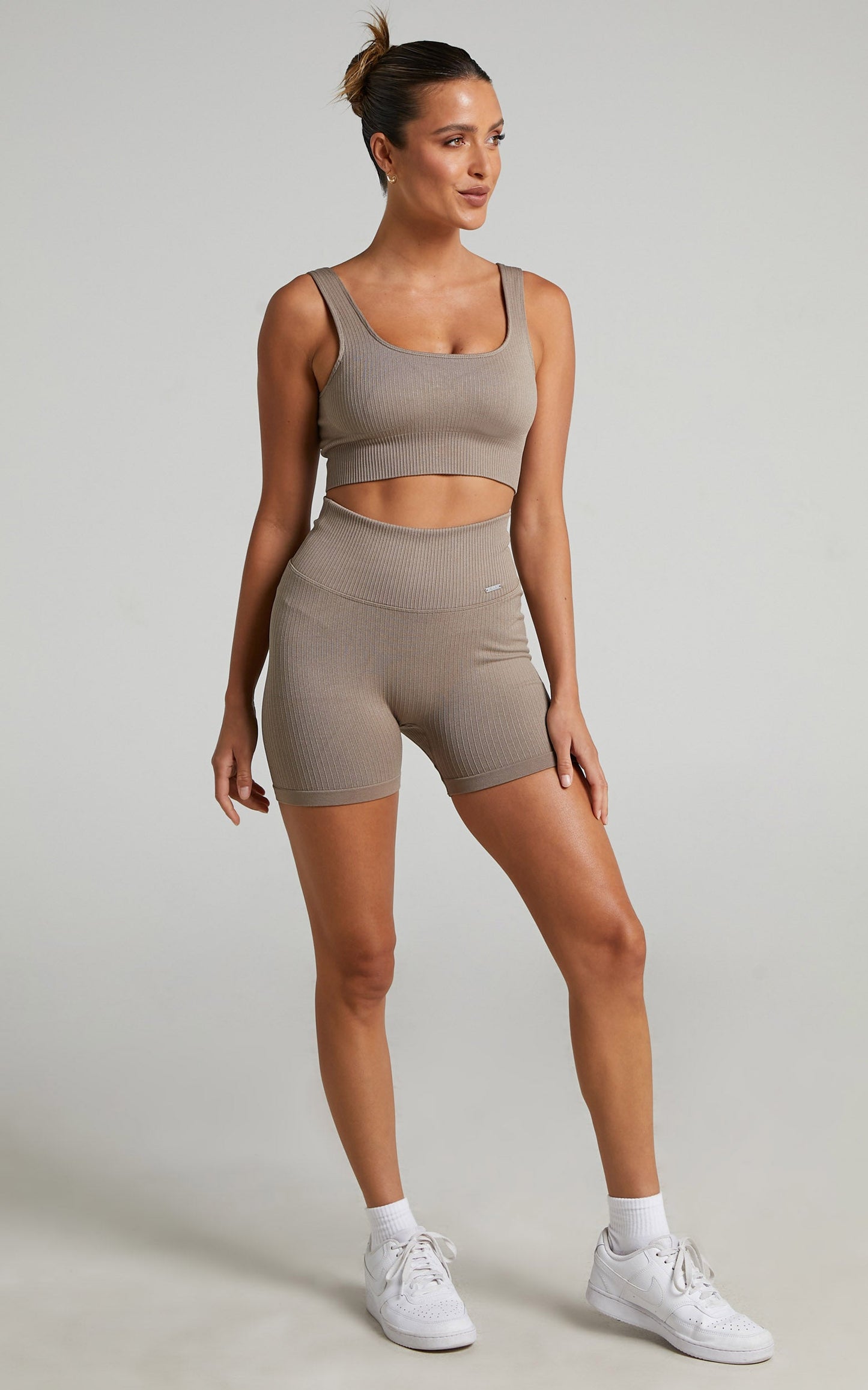 Aim'n - RIBBED SEAMLESS BRA in Espresso