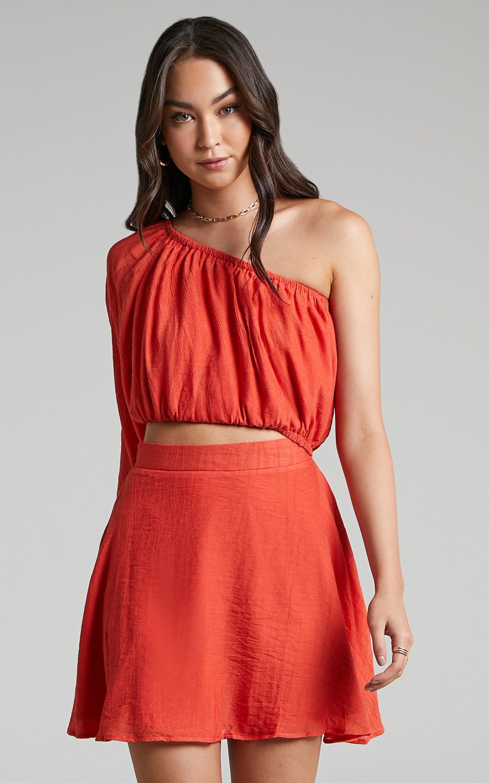 Cecilla One Shoulder Gathered Bodice Dress in Oxy Fire