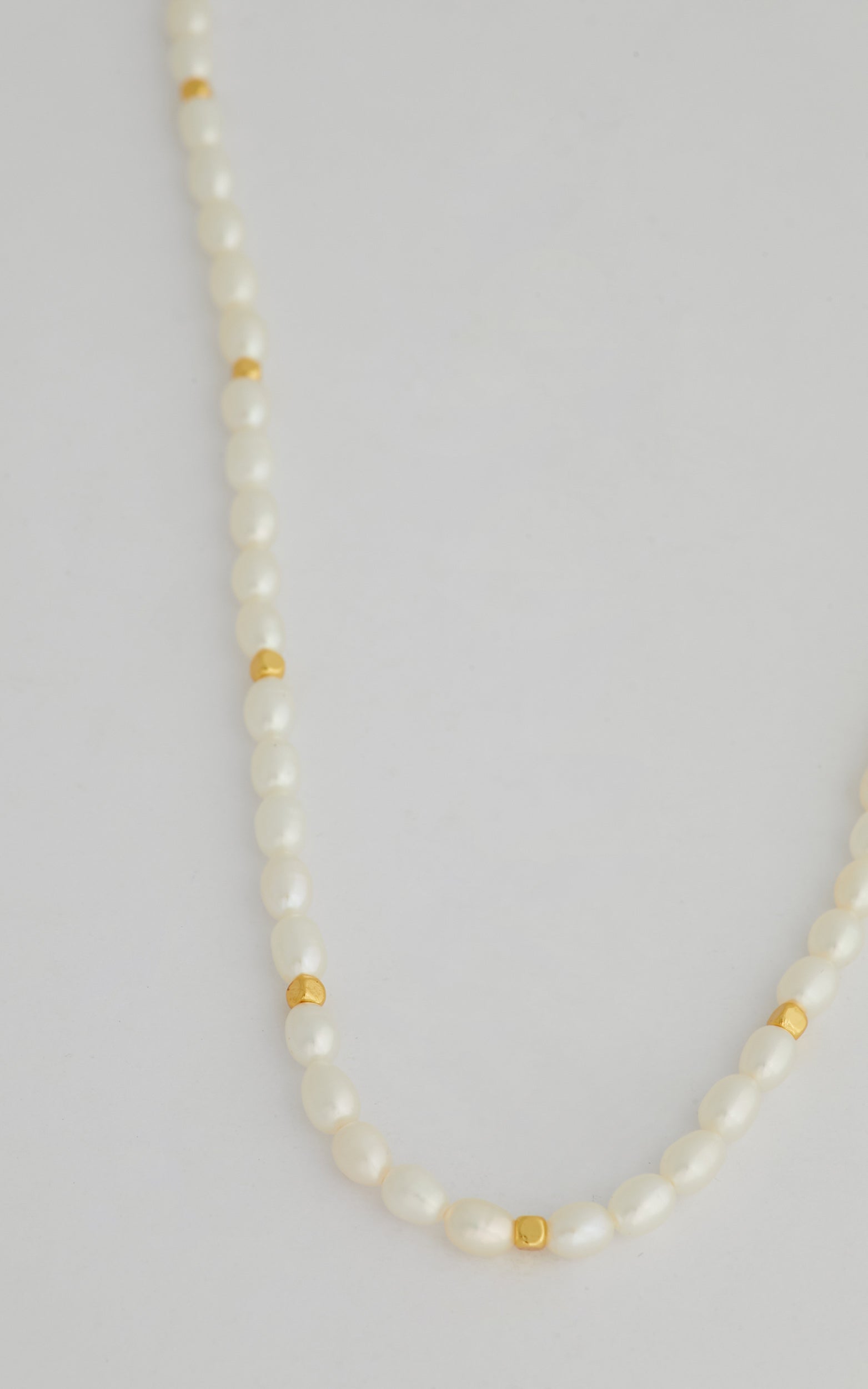 Jecena Necklace in Pearl