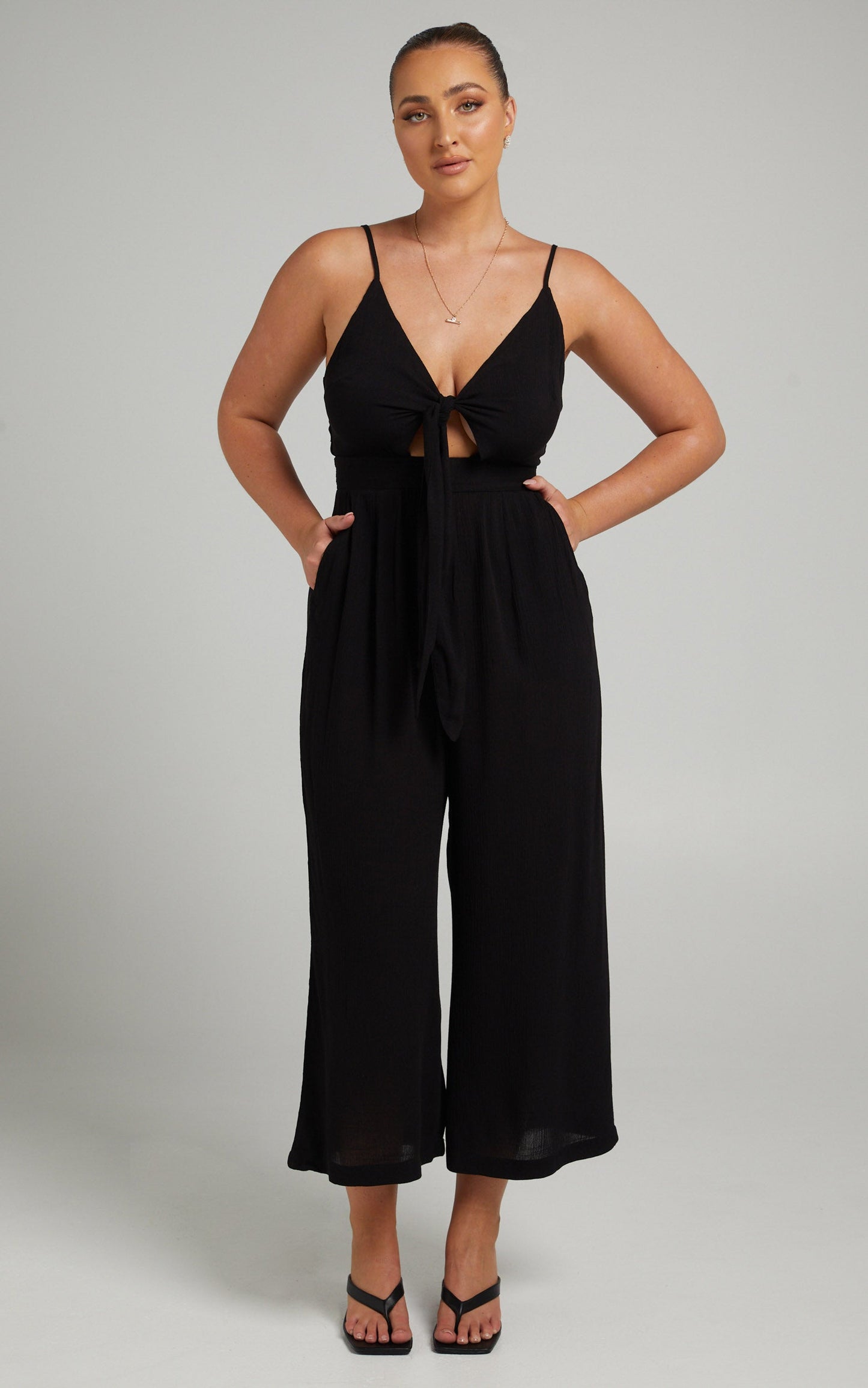 Renewed Jumpsuit in Black Linen Look
