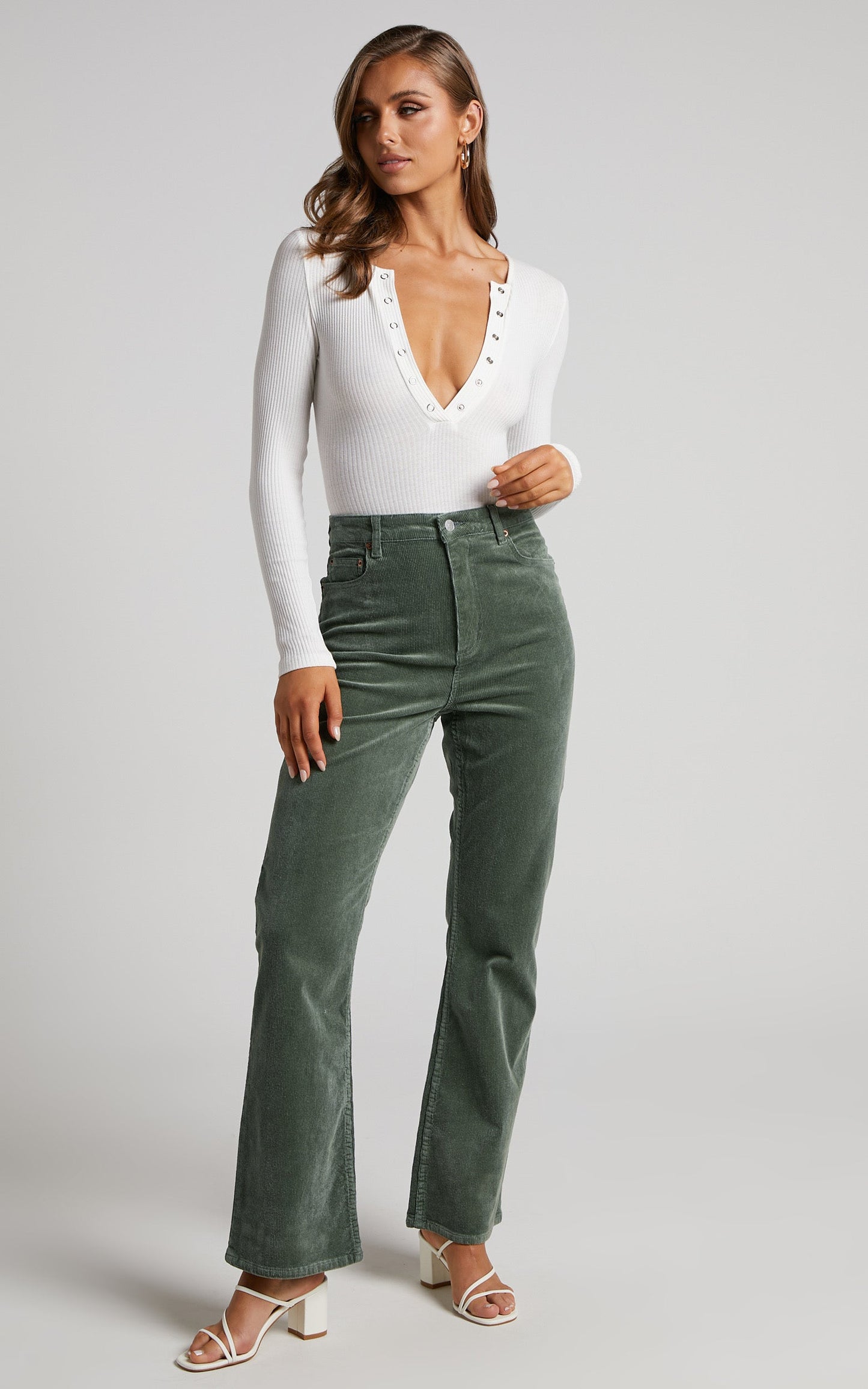 Riders - Hi Flare Jeans in Green Olive Cord