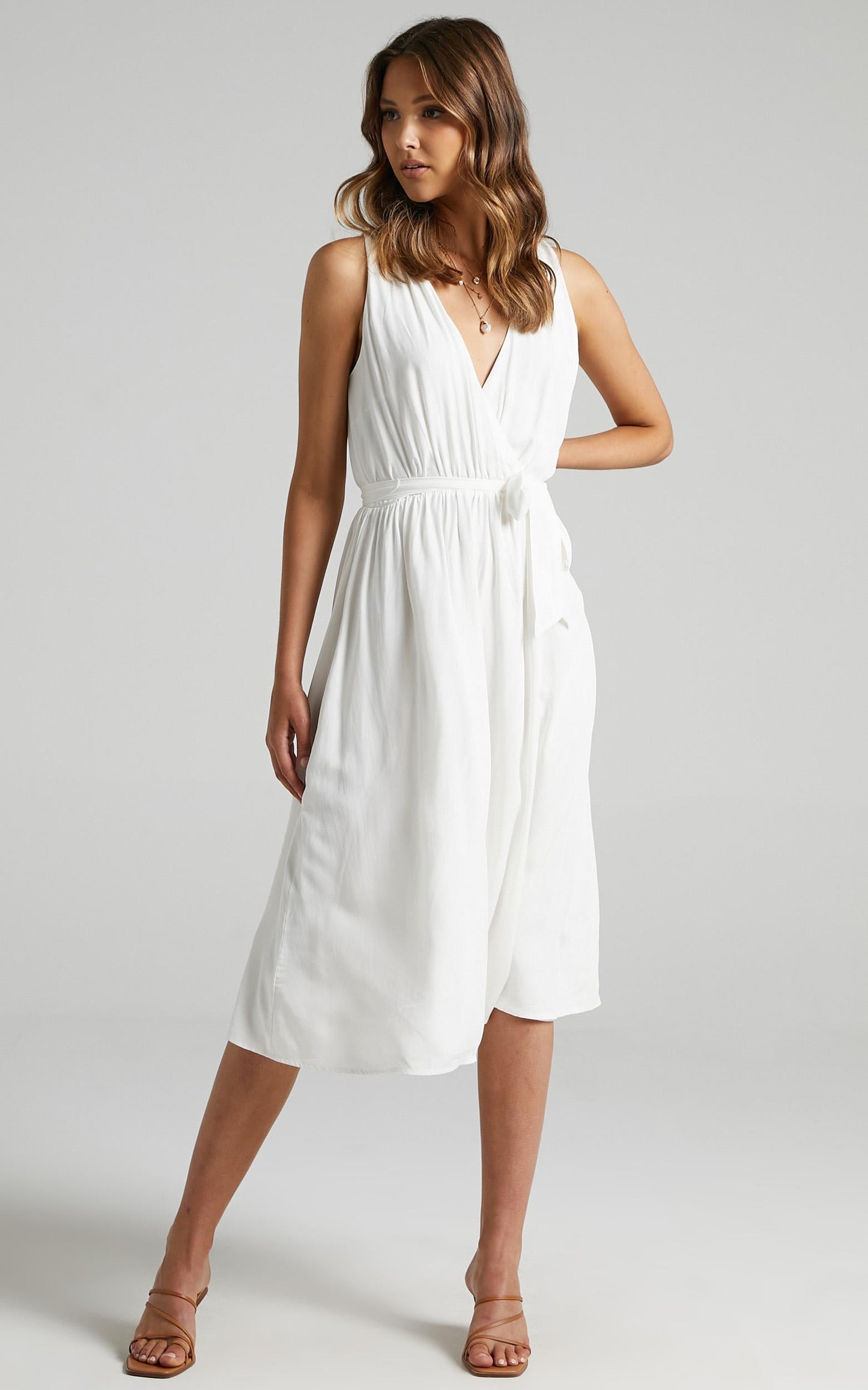 Arlais Dress in White