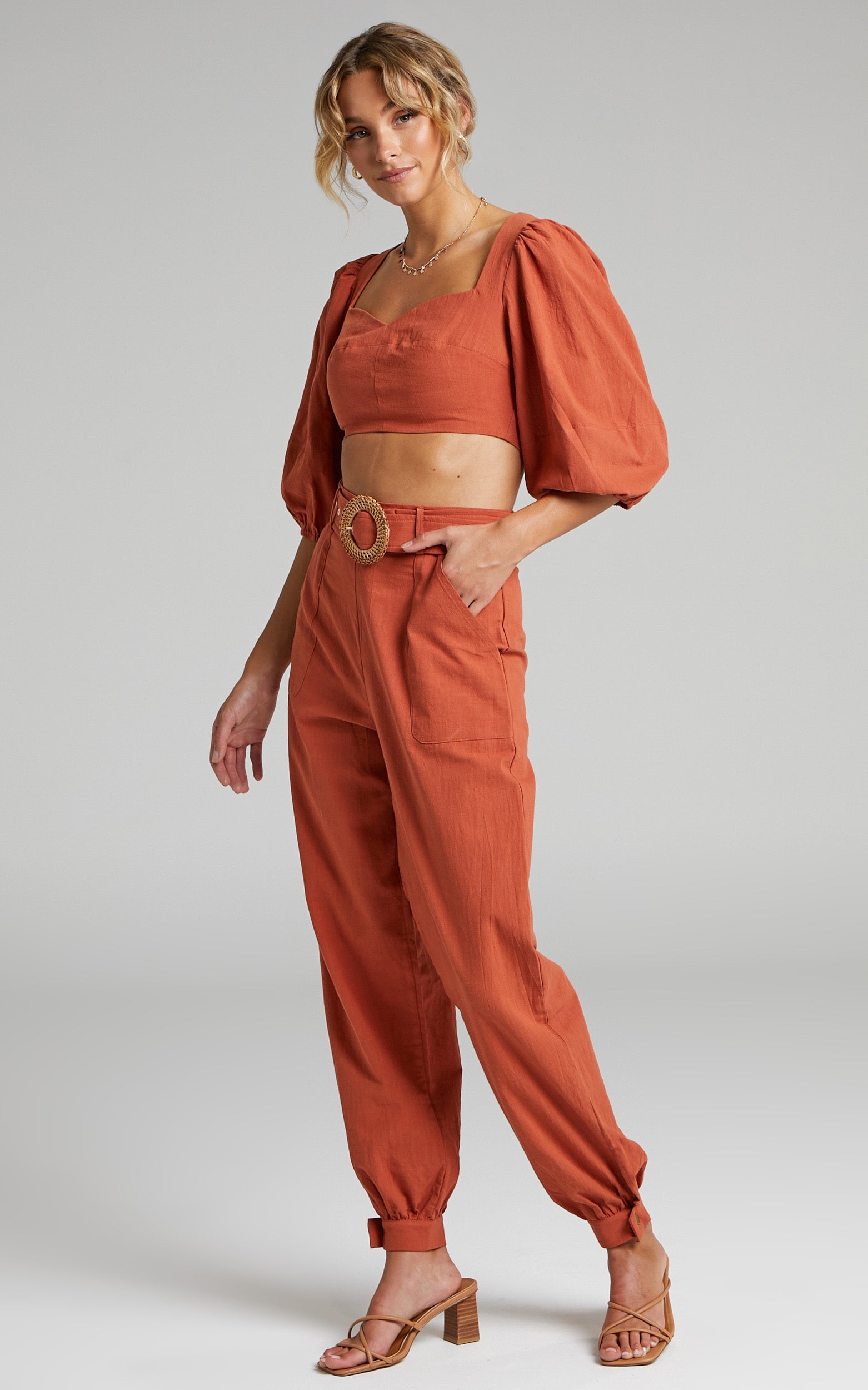 Amalie The Label - Ivy High Rise Belted Balloon Leg Tapered Pant in Pink Clay