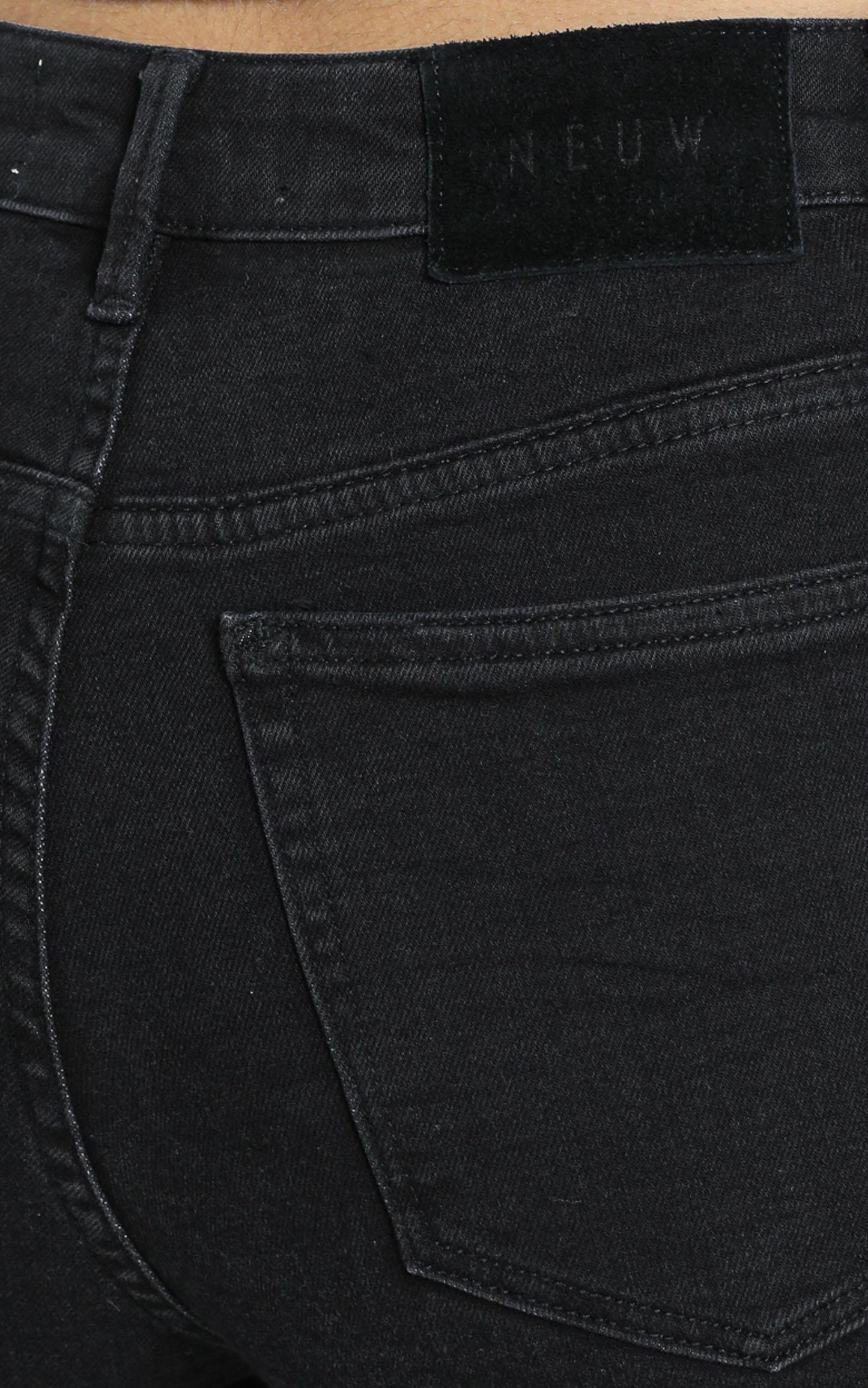 Neuw - Marilyn Skinny Jeans in Busted Black