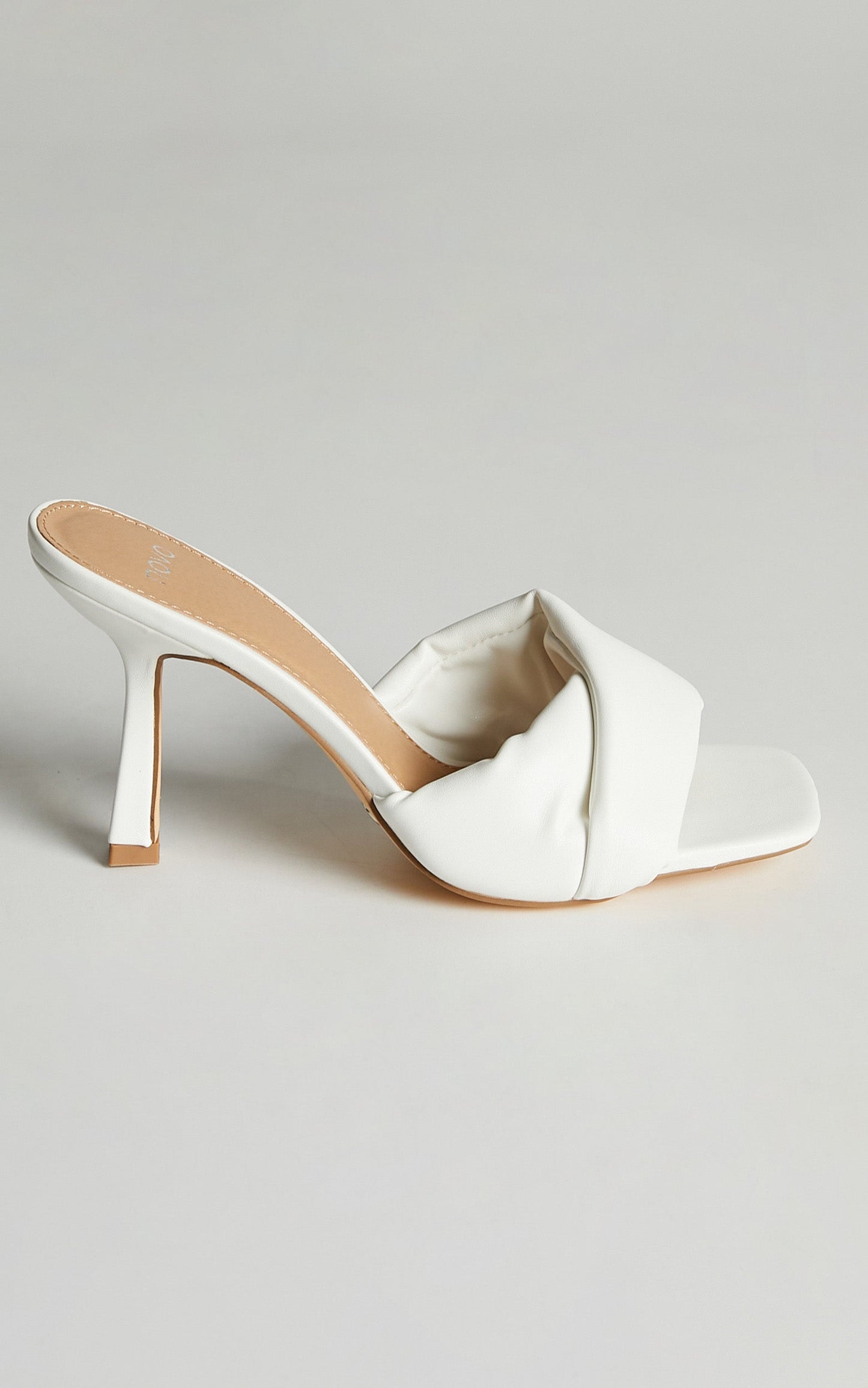 NOVO - NICOS HEELS in White