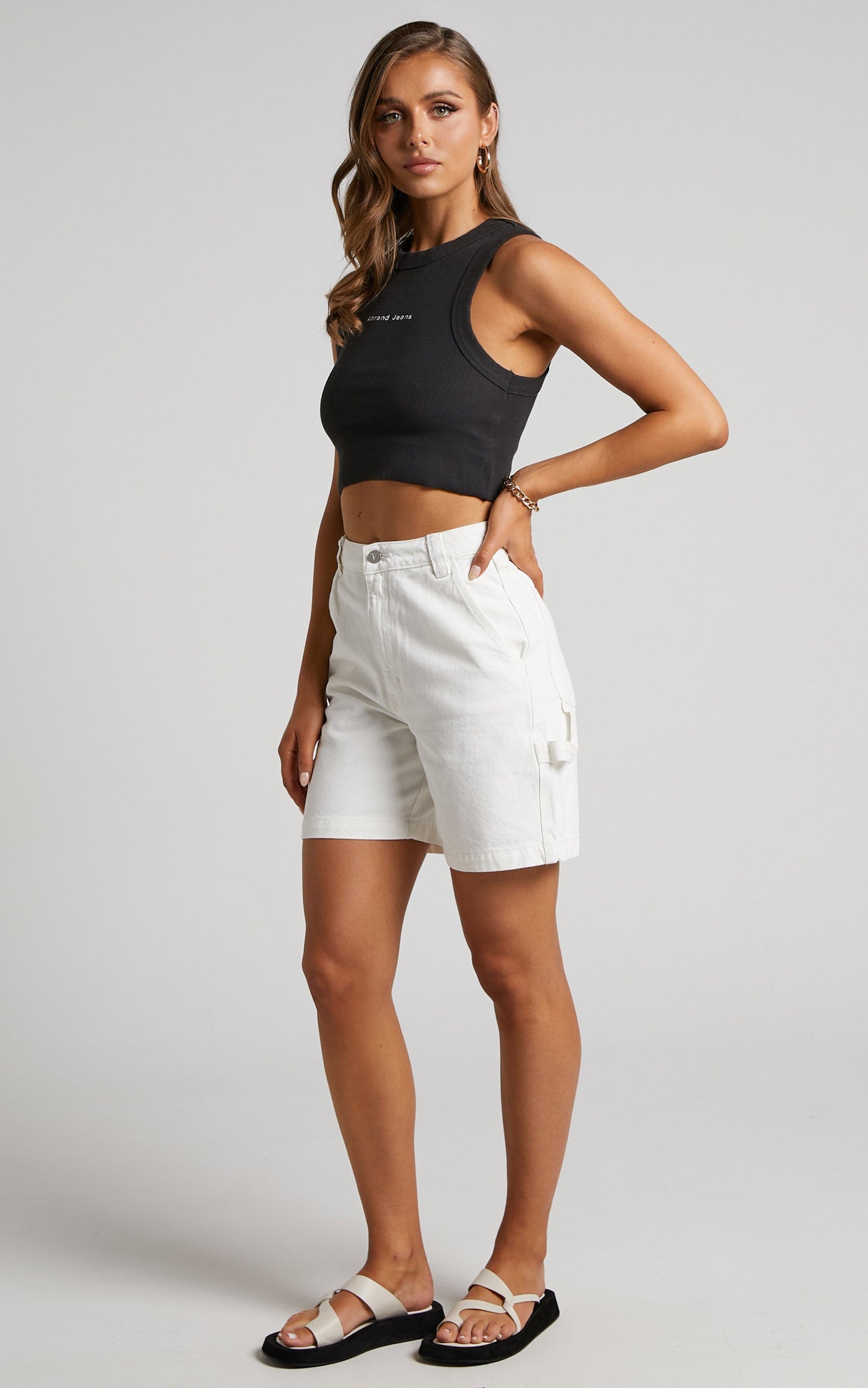 Abrand - A Carrie Carpenter Denim Shorts in WASHED WHITE