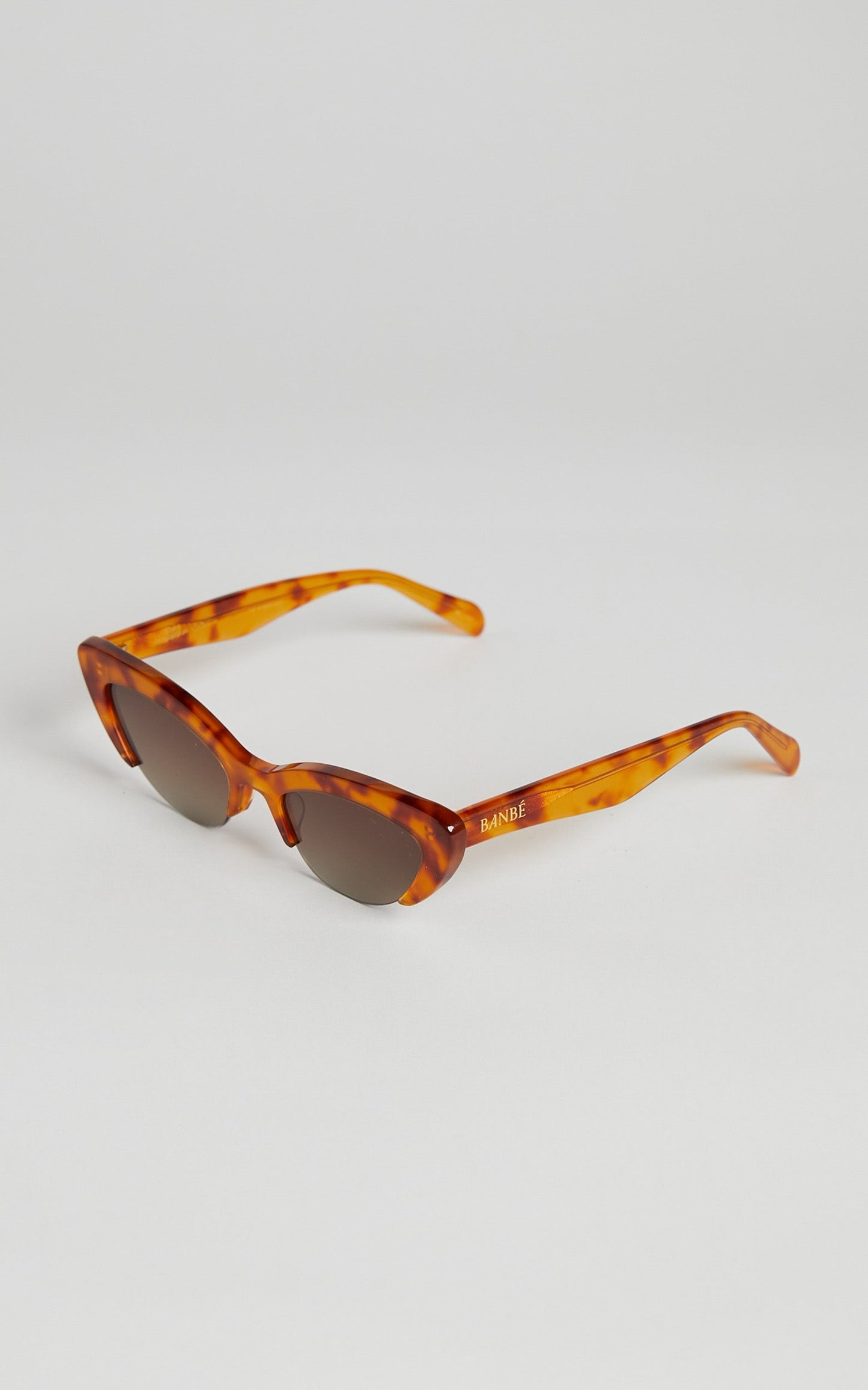 Banbe Eyewear - The Ambrosio Sunglasses in Ivory/Maple Tort-Cocoa