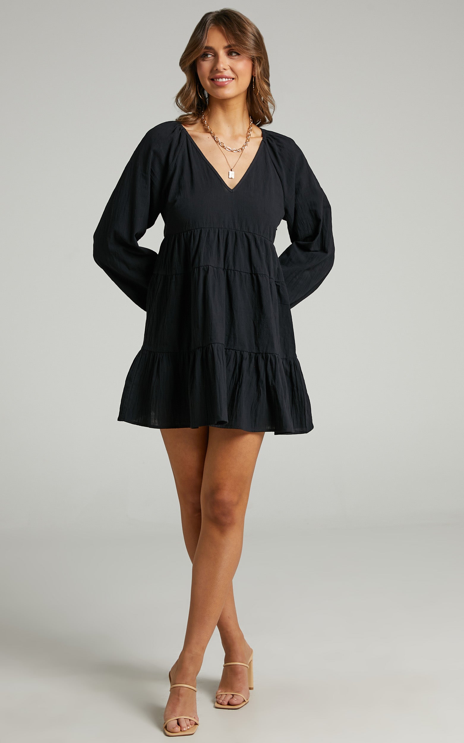 Harriette Tiered Long Sleeve Mini Shift Linen Blend Dress in Black