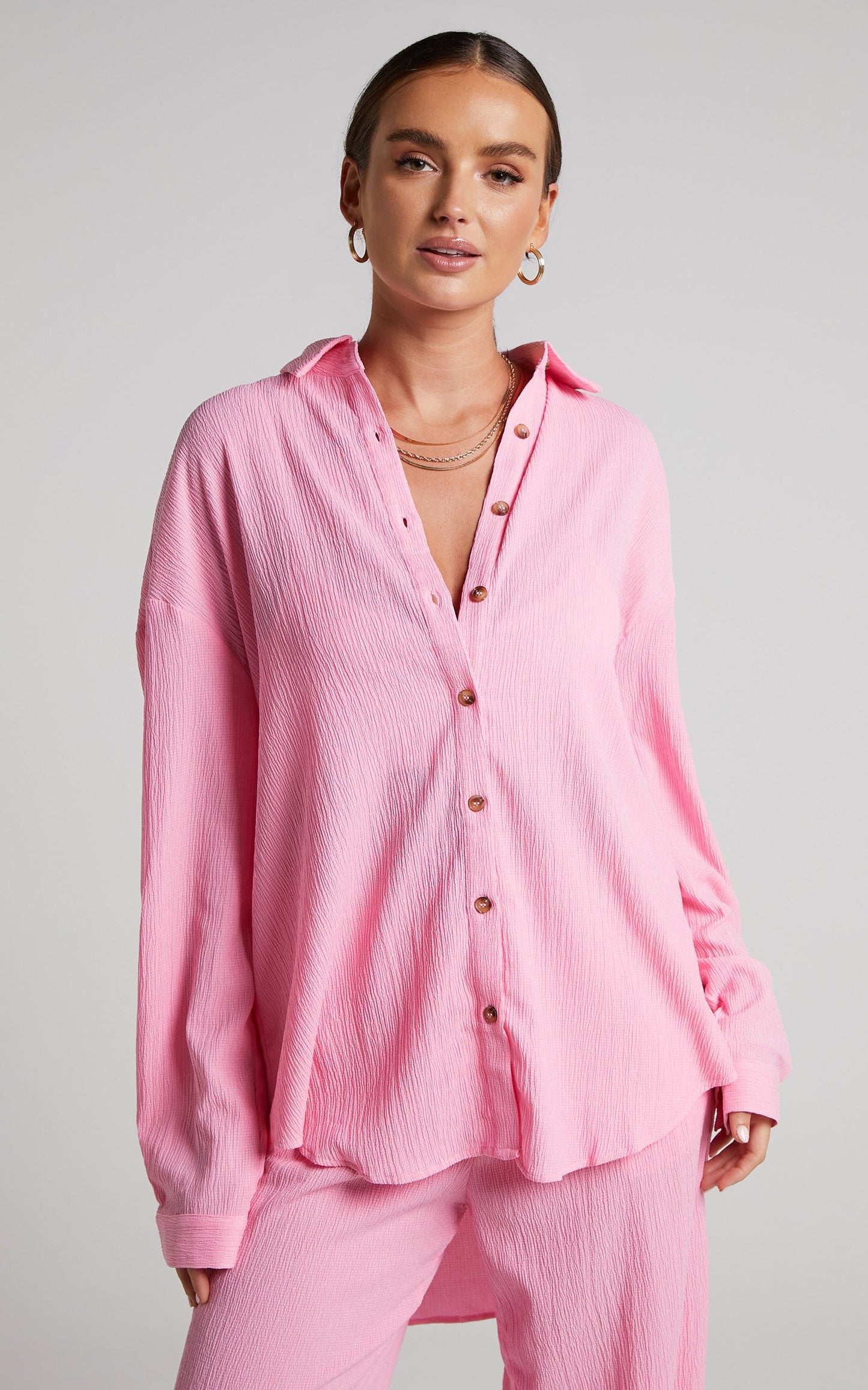 Isabeau Shirt - Relaxed Oversized Shirt in Pink