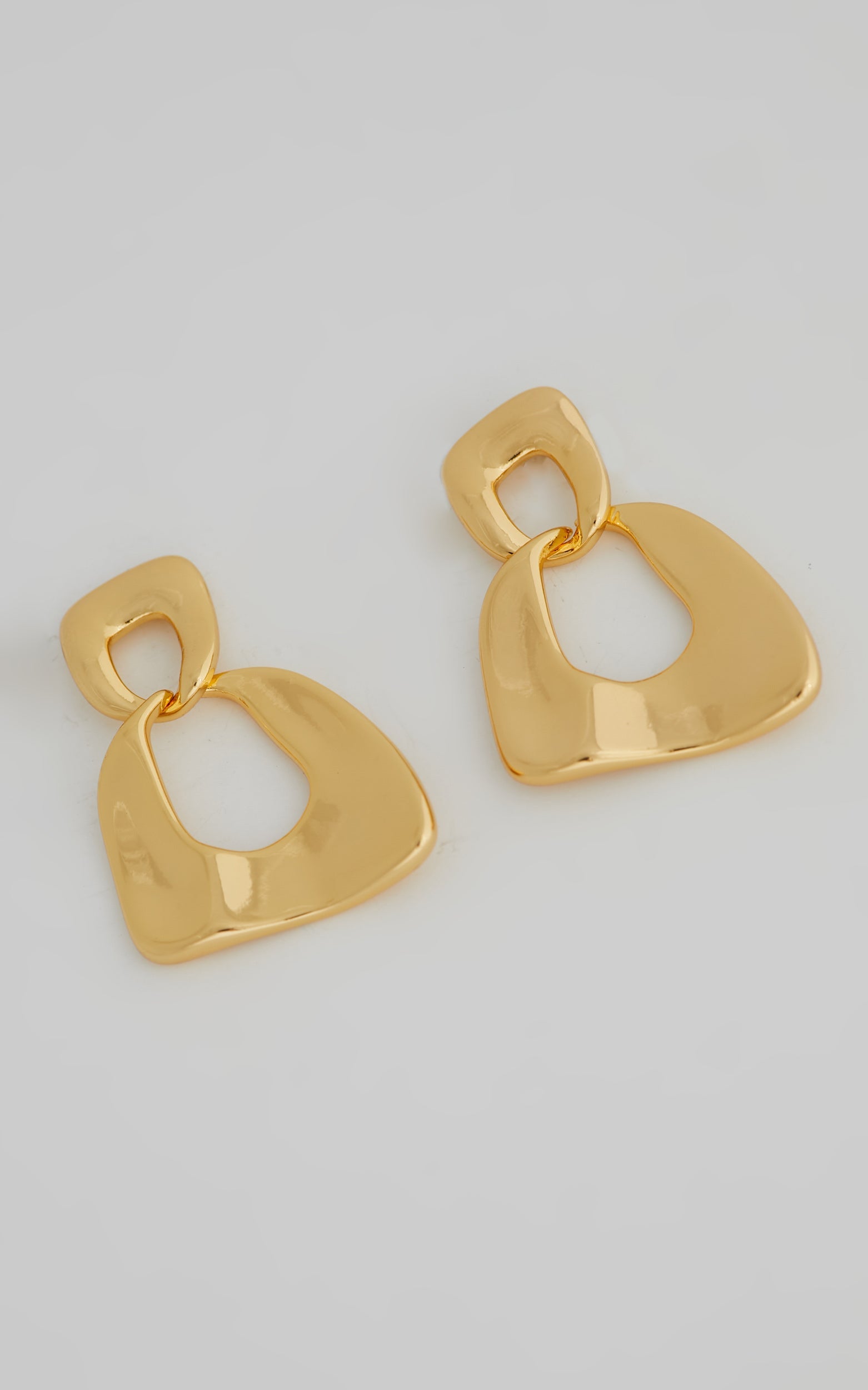 Jaynilyn Chunky Cut Out Drop Earrings in Gold