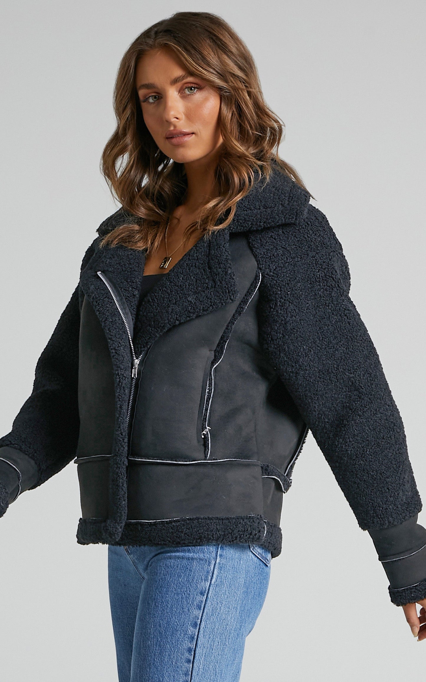 Zunette Zip Front Cosy Teddy Jacket in Black