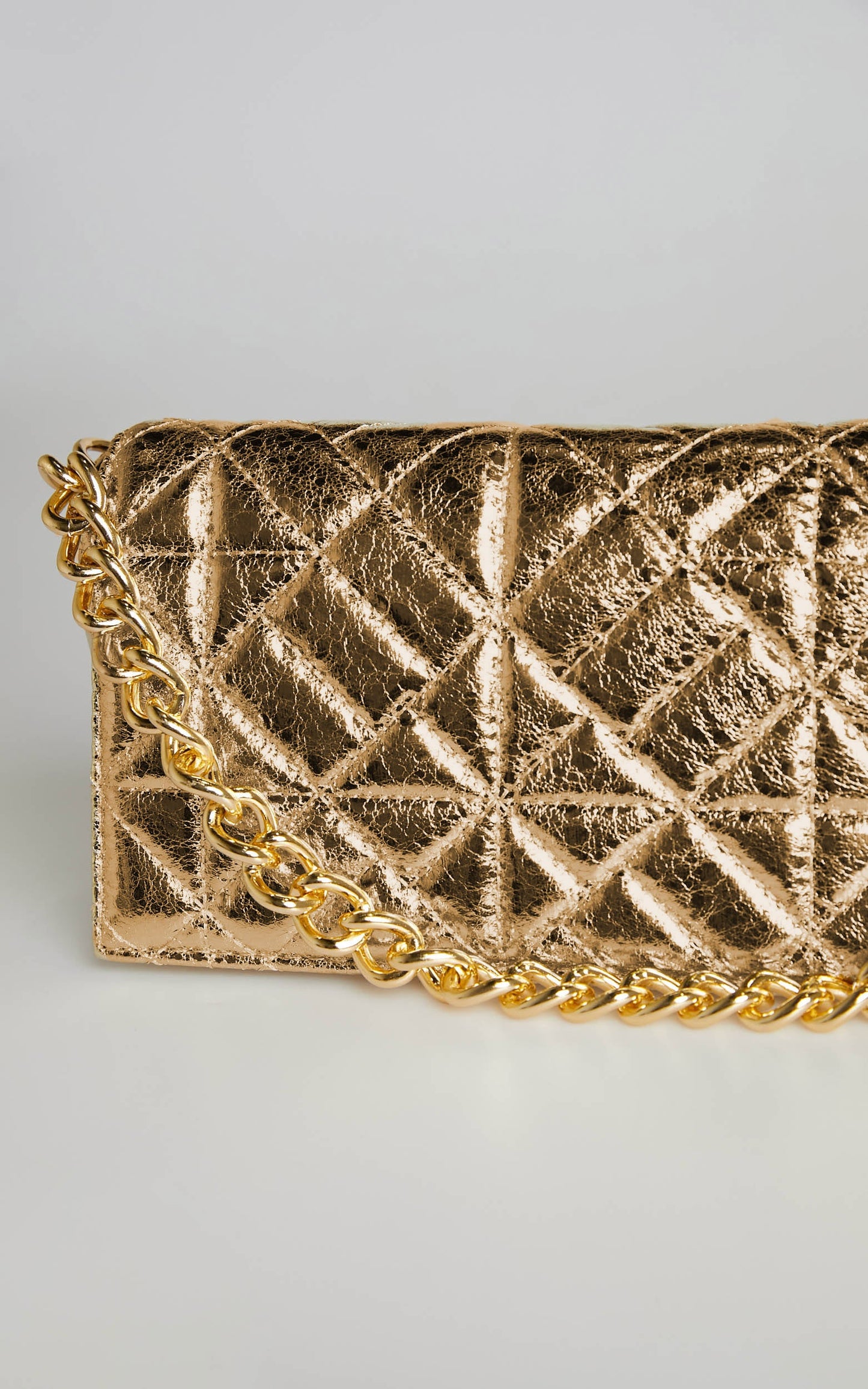 Ysolde Chain Strap Quilted Metallic Shoulder Bag in Gold