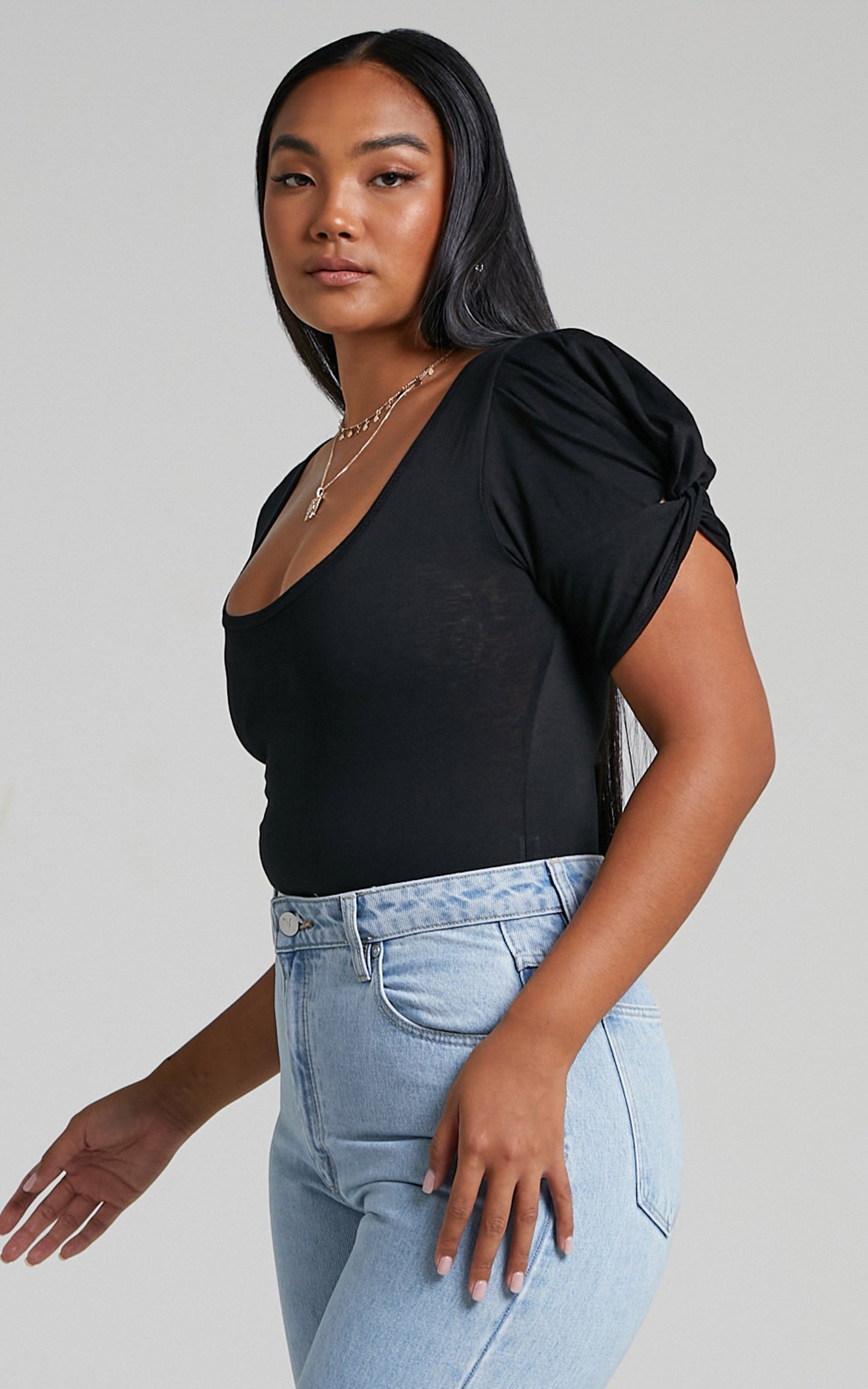 Franky Bodysuit - Short Twist Sleeve Bodysuit in Black
