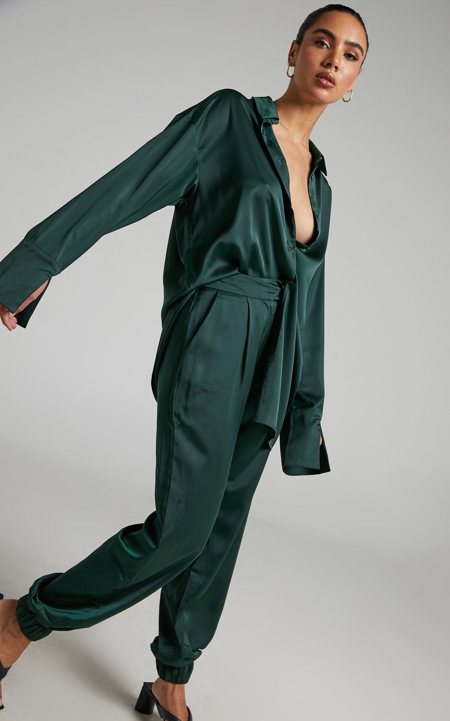 4th & Reckless - Elina Satin Jogger in Forest Green