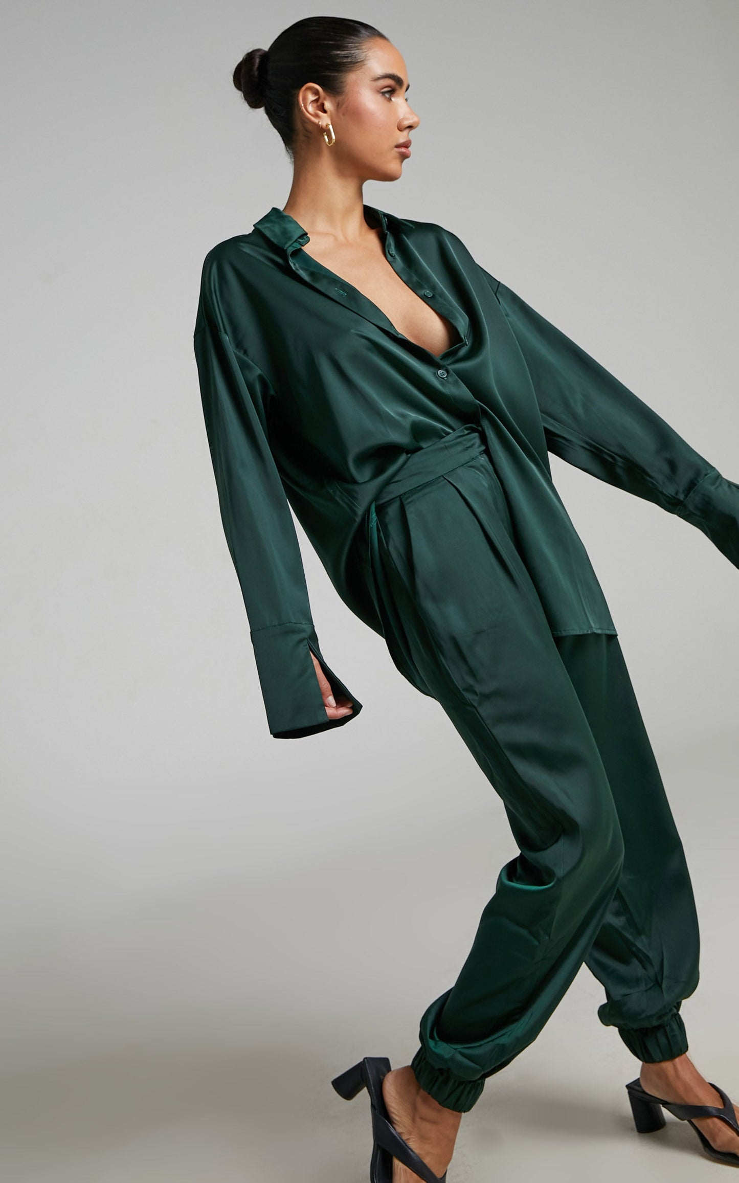 4th & Reckless - Elina Satin Jogger in Forest Green