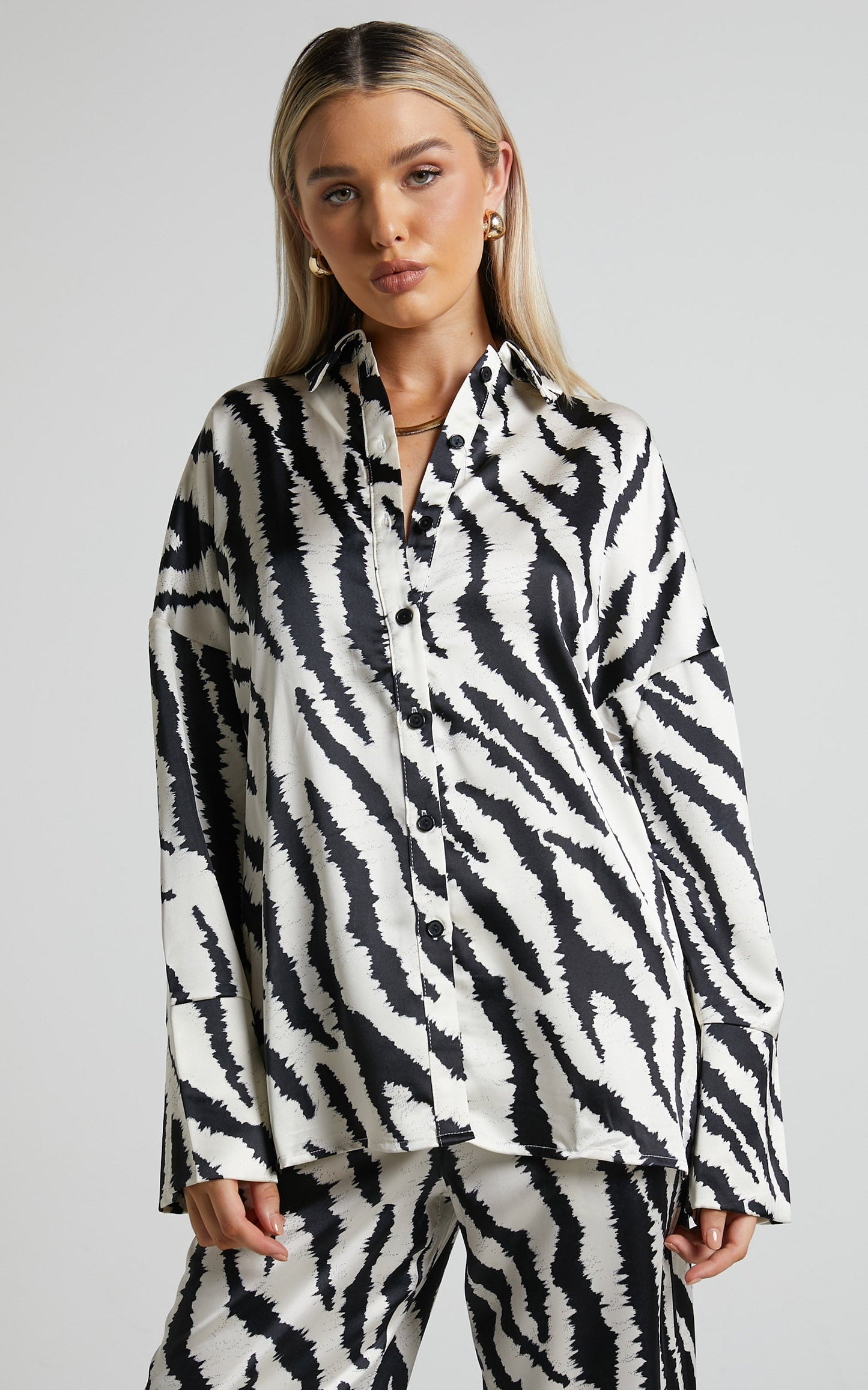 4th & Reckless - Inez Shirt in Navy Zebra