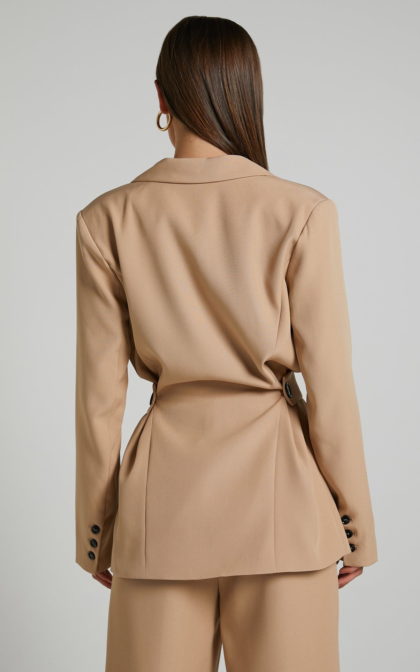 4th & Reckless - Jessica Belted Blazer in Camel