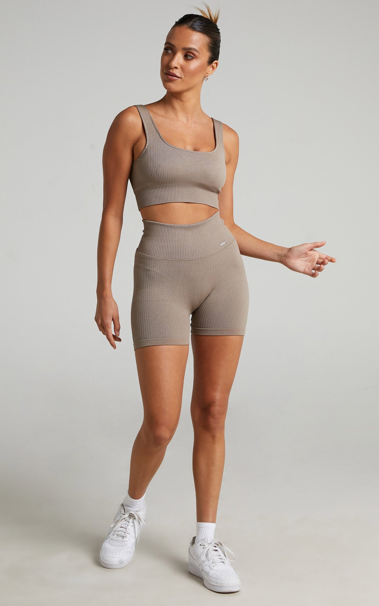 Aim'n - RIBBED SEAMLESS BRA in Espresso