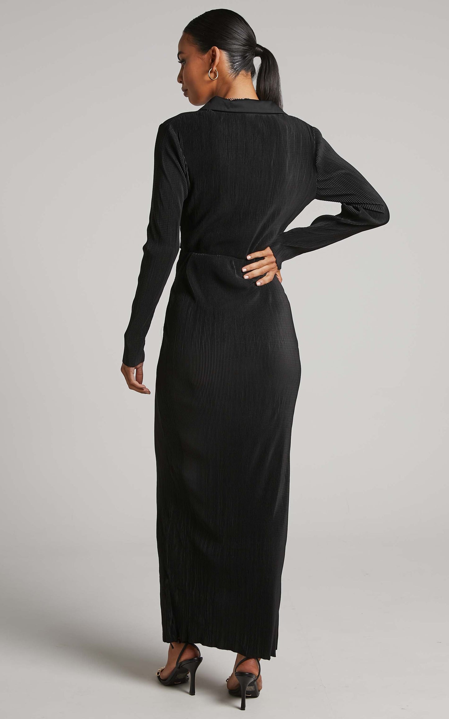 Amarante Maxi Dress - Plisse Twist Front Long Sleeve Shirt Dress in Black