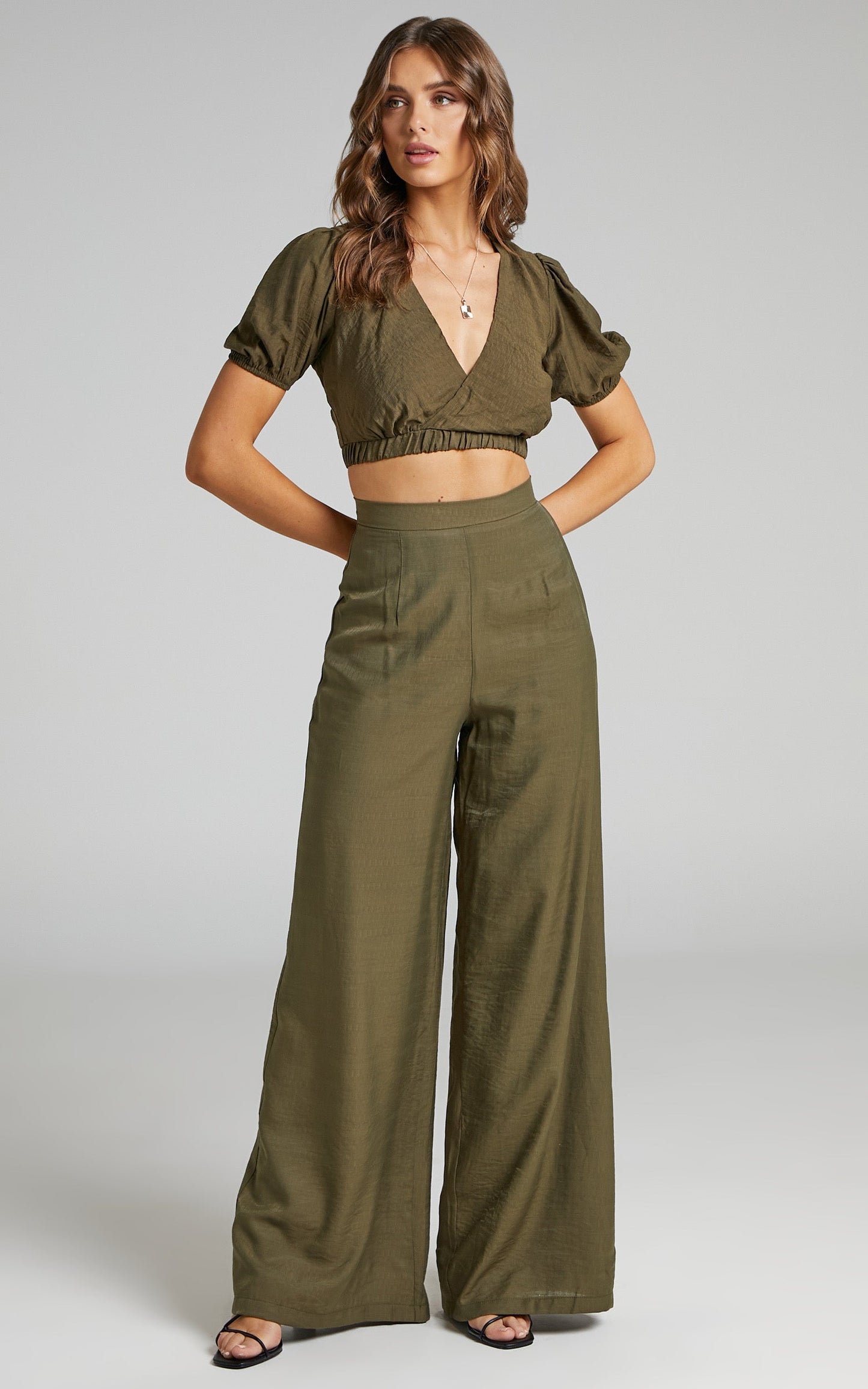 Ariha High Waist Wide Leg Pants in olive