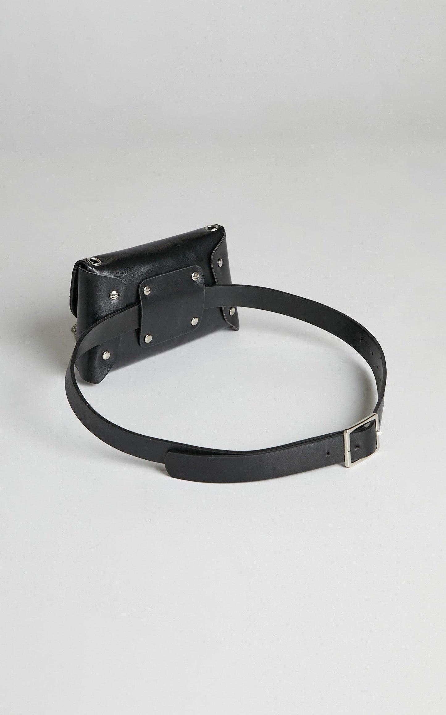 Marizeth Belt Bag in Black