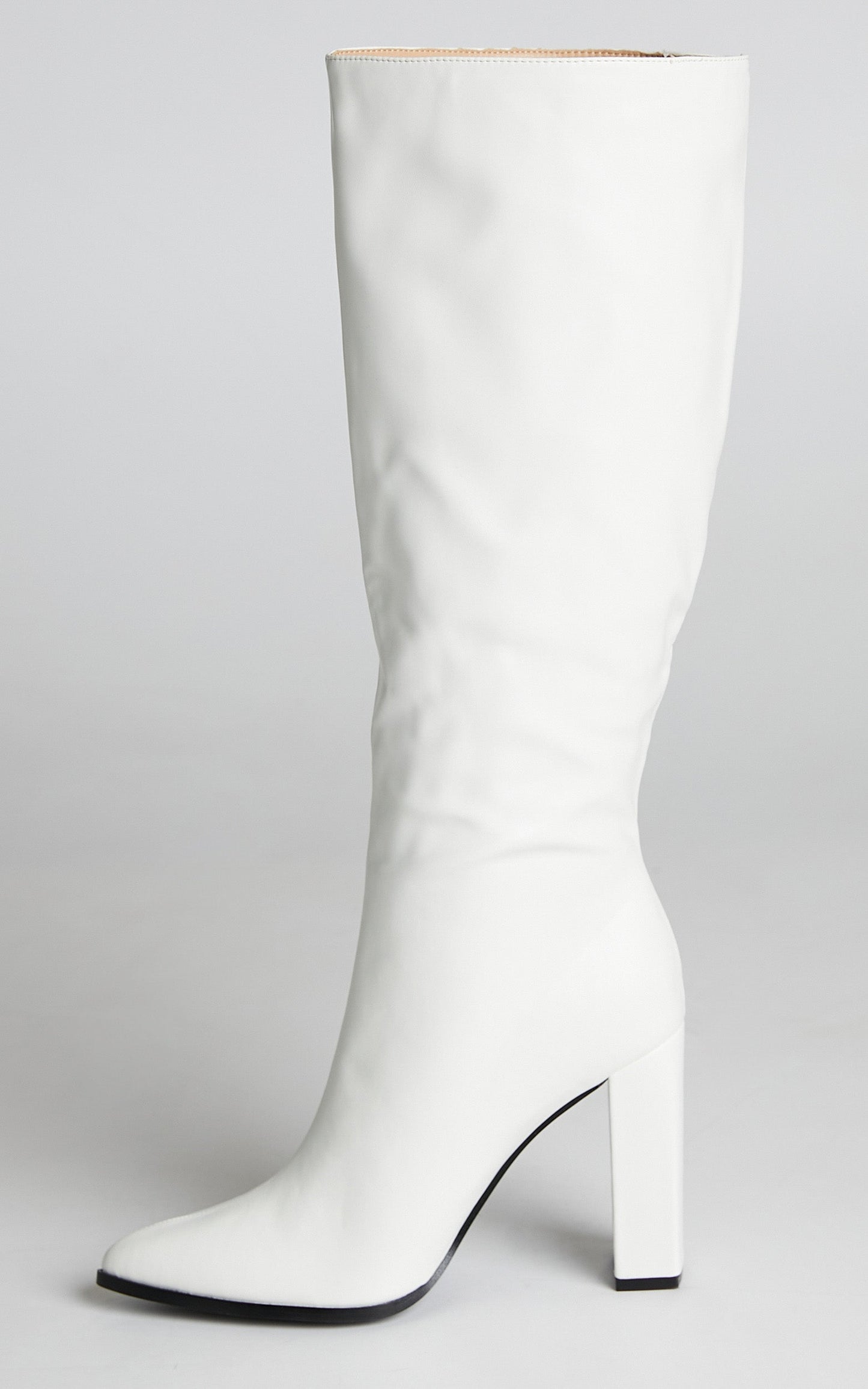 Public Desire - Posie Knee High Boots in White