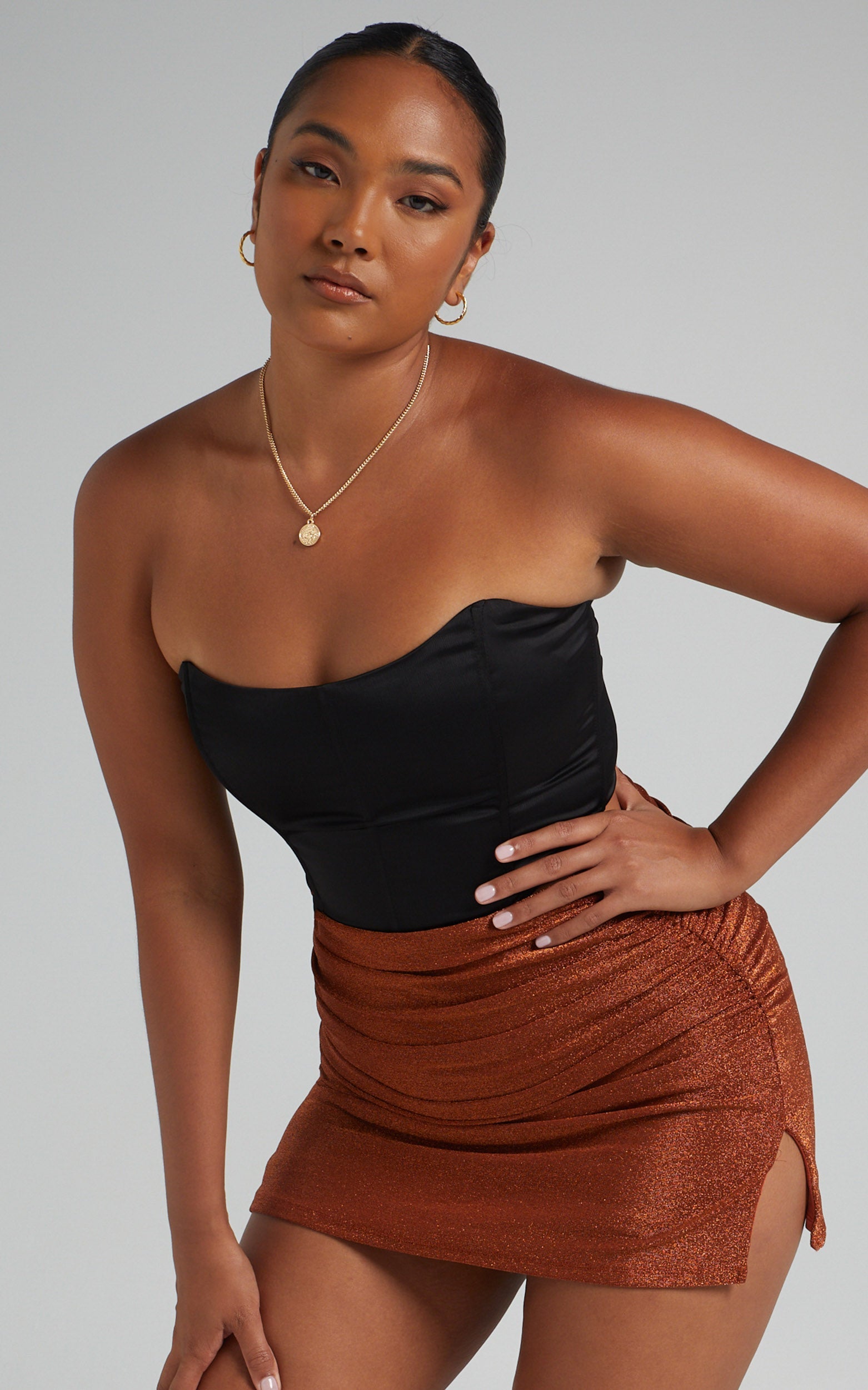 Armeena Bodycon Mini Skirt in Red
