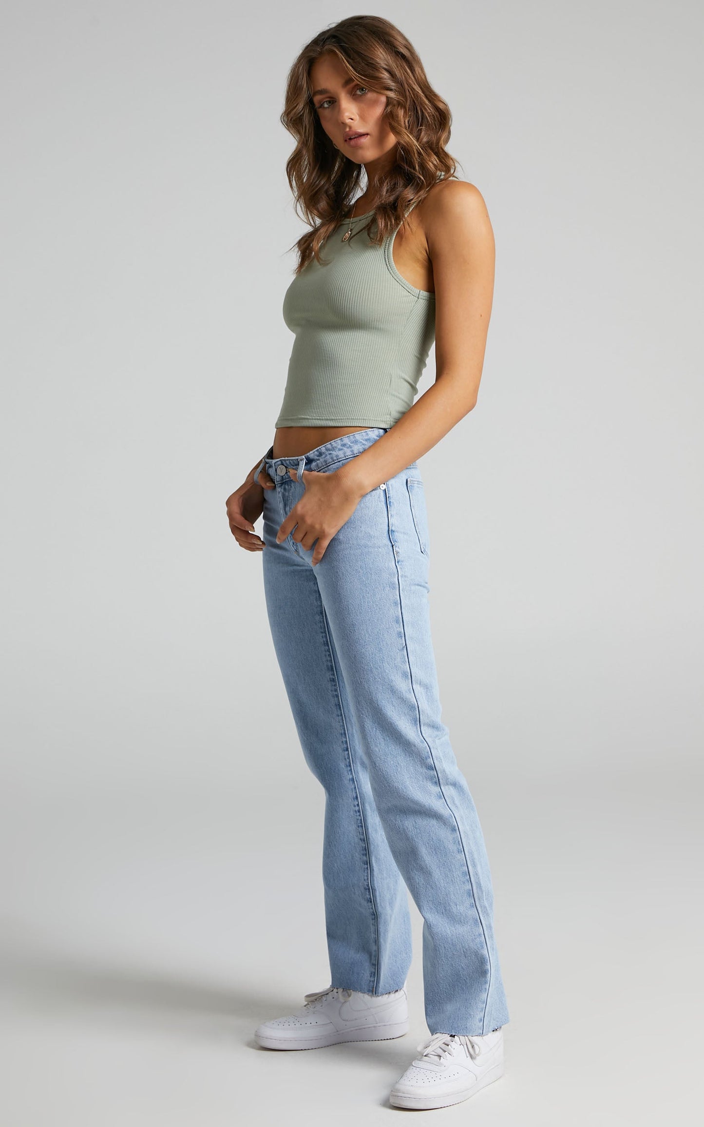 Abrand - A '99 Low Straight Jean in Walk Away